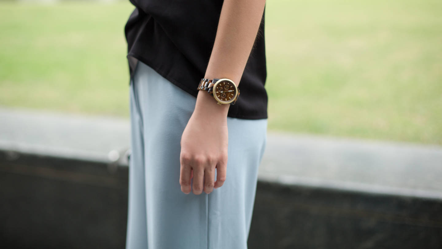SHENTONISTA-Jasmine-Singapore-Banking-Top_Innit_Bangkok-Watch_Michael_Kors-23102015-UNIFORM-2