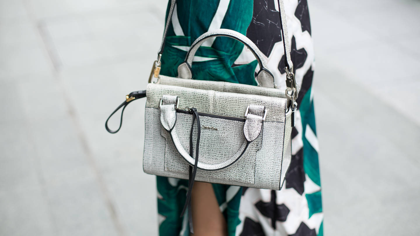 SHENTONISTA-Jasmine-Singapore-Commodity-Dress_MDS-Shoes_Heatwave-Bag_Calvin_Klein-Watch_FCUK-23102015-UNIFORM-3