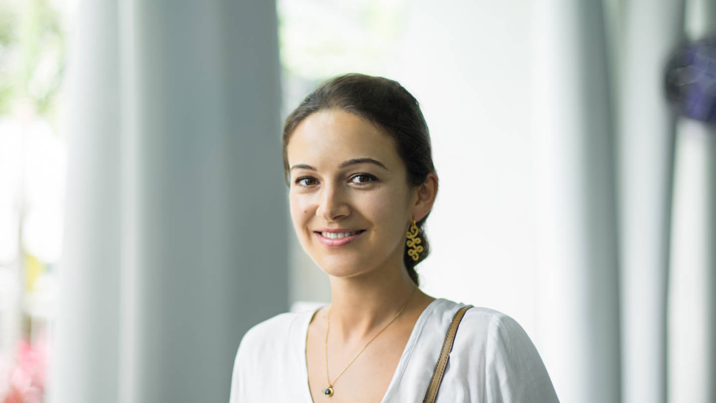 Lucia-Costa_Rica-Writer_Yoga_Teacher-Top_Zara-Shorts_Quarzia_Bali-Bag_Coach-Hand_Jewelry_N.A.CANU-Shoes_J.Crew-Necklace_Satya-27112015-7