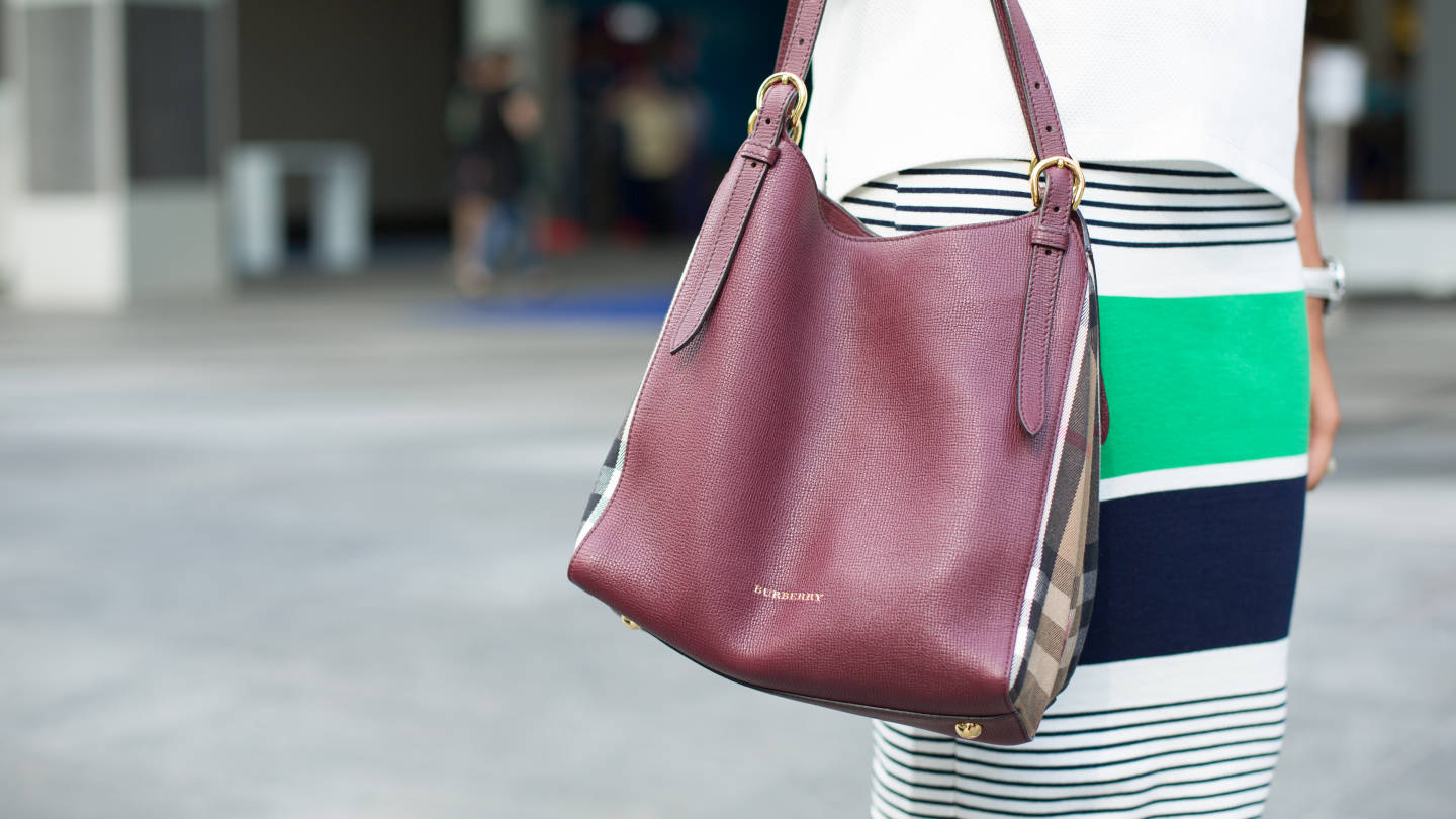 SHENTONISTA-Fizza-Singapore-Shipping-Shirt_Pull__Bear-Skirt_Pull__Bear-Bag_Burberry-Watch_Juicy_Couture-Sunglasses_Fendi-13112015-UNIFORM-41