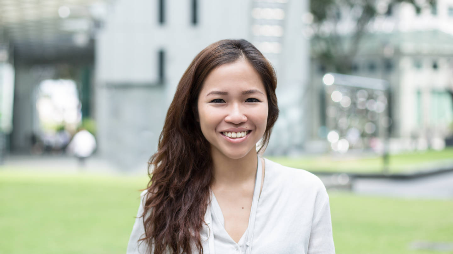 SHENTONISTA-Rachel-Singapore-Advertising-Top_Topshop-Shorts_Zara-Shoes_Topshop-Necklace_In_Good_Company-Wallet_COS-08102015-UNIFORM-1-2