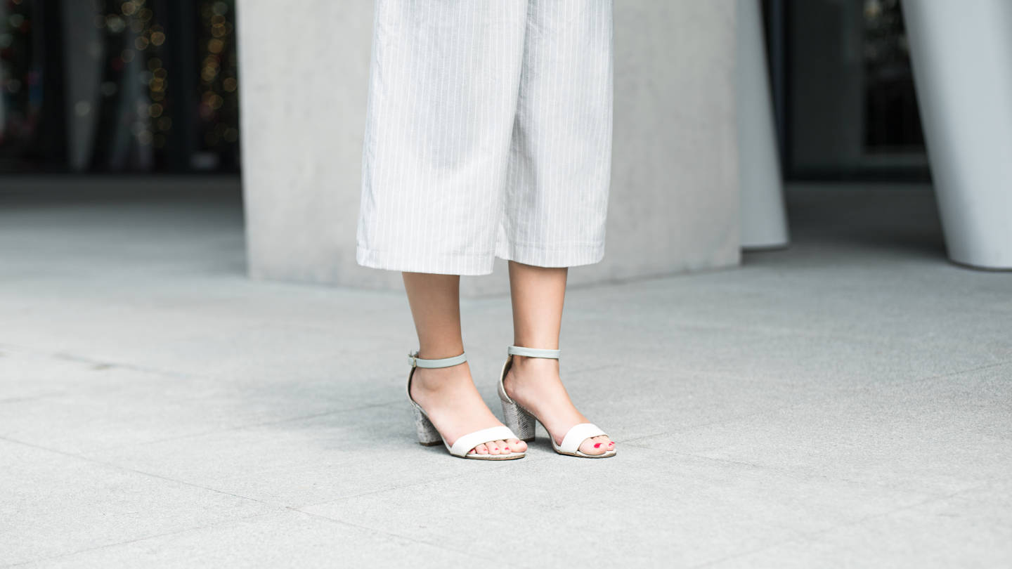 Evelina-London-Advertising-Top_Zara-Pants_Zara-Wallet_See_by_Chloe-27112015-4