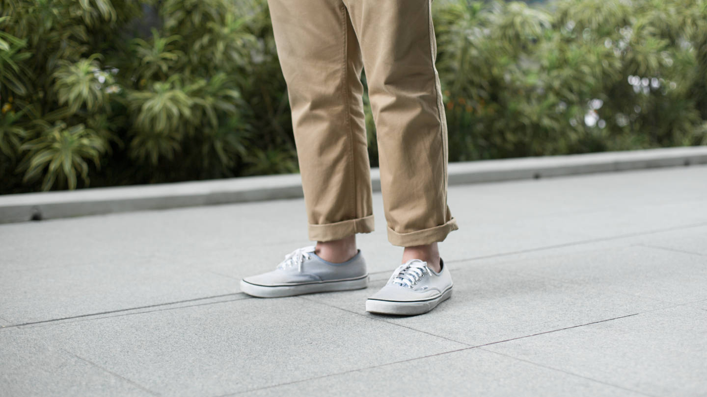 Gungun-Thailand-DJ-Shirt_Thailand-Pants_Uniqlo-Shoes_Vans-Bag_Eastpac-Spectacles_Thailand-04122015-41