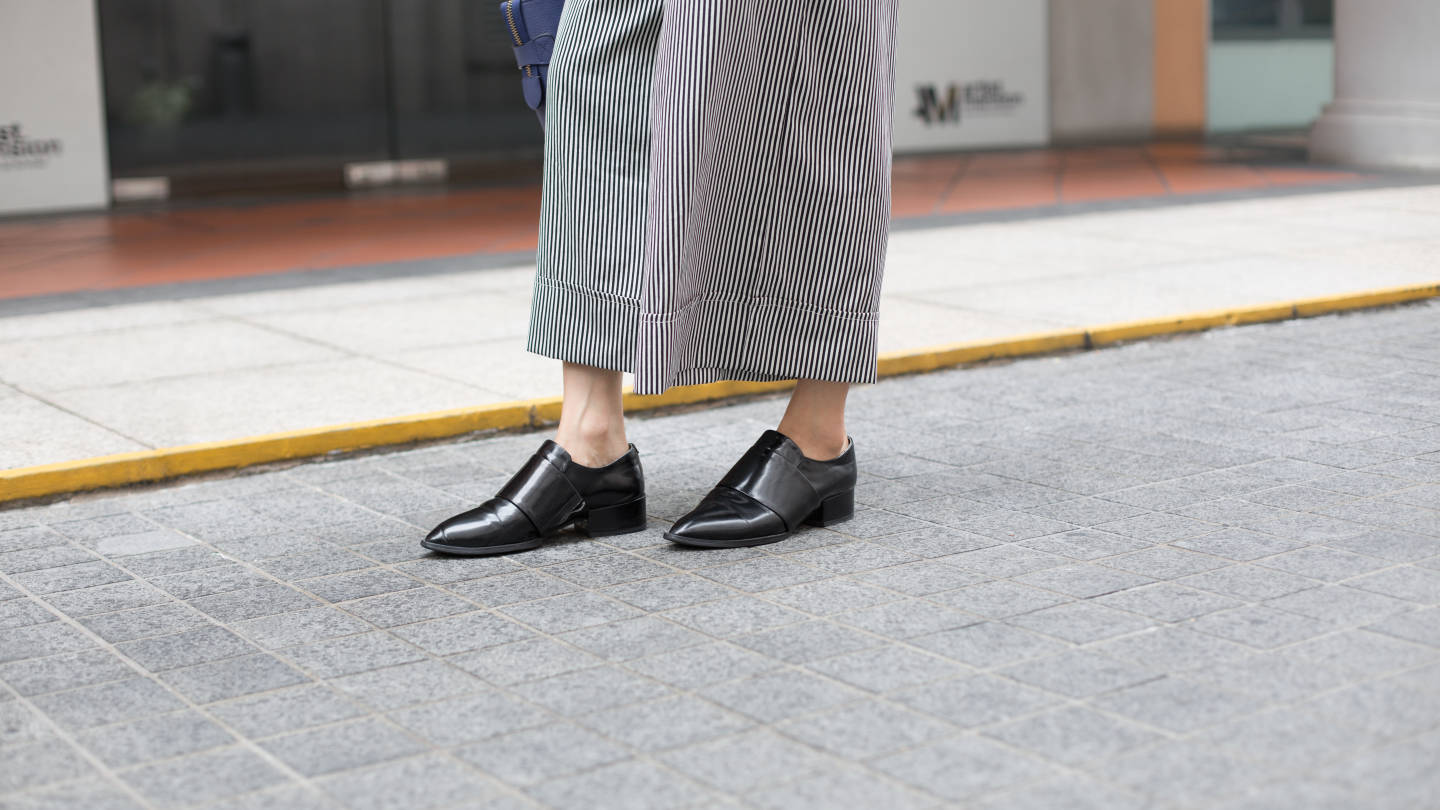 Kyrsten-Singapore-Design-Top_Uniqlo-Pants_Zara-Shoes_Australia-Bag_Celine-Watch_Apple_iWatch-04122015-4