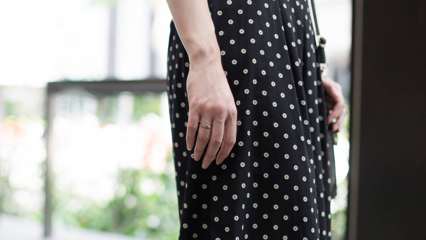 Jane-London-Merchandiser-Top_HM-Trousers_Topshop-Bag_French_Connection-Sandals-Havianas-04122015-2