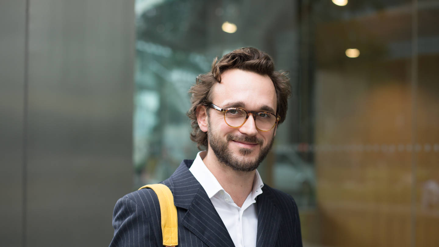 Nicolas-Paris-Merchandising-Suit-Yves_Saint_Laurent-Shirt_Armani-Shoes_Bag-Herschel-04122015-5