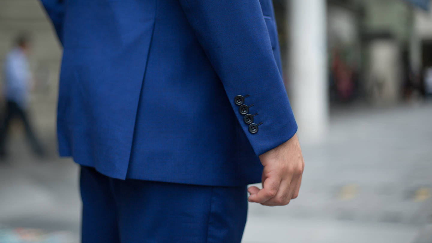 Brett-Australia-Banking-Suit_Myers-Shoes_America-Belt_Myers-15012016-2