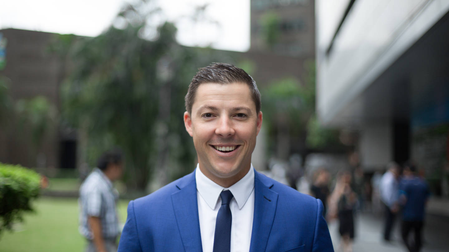 Brett-Australia-Banking-Suit_Myers-Shoes_America-Belt_Myers-15012016-5