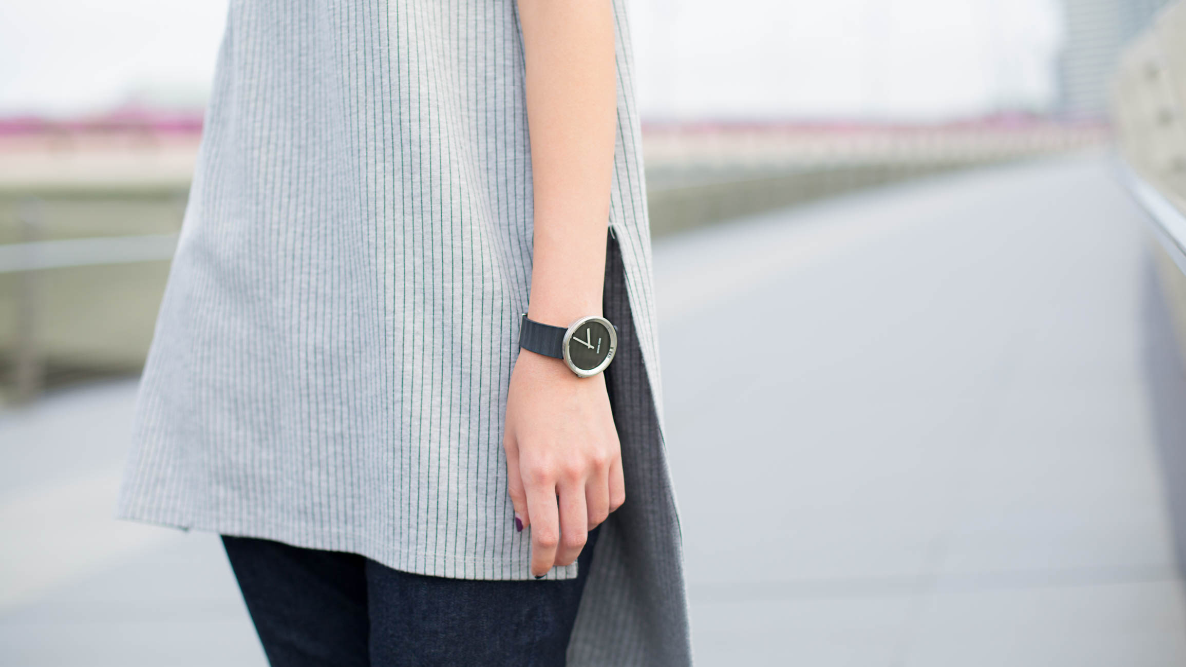 Adeline-Singapore-Fashion-Top_Zara-Jeans_Muji-Shoes_Muji-Bag_Issey_Miyake_Baobao-Watch_Issey_Miyake-Sunlasses_Bangkok-23022016-3