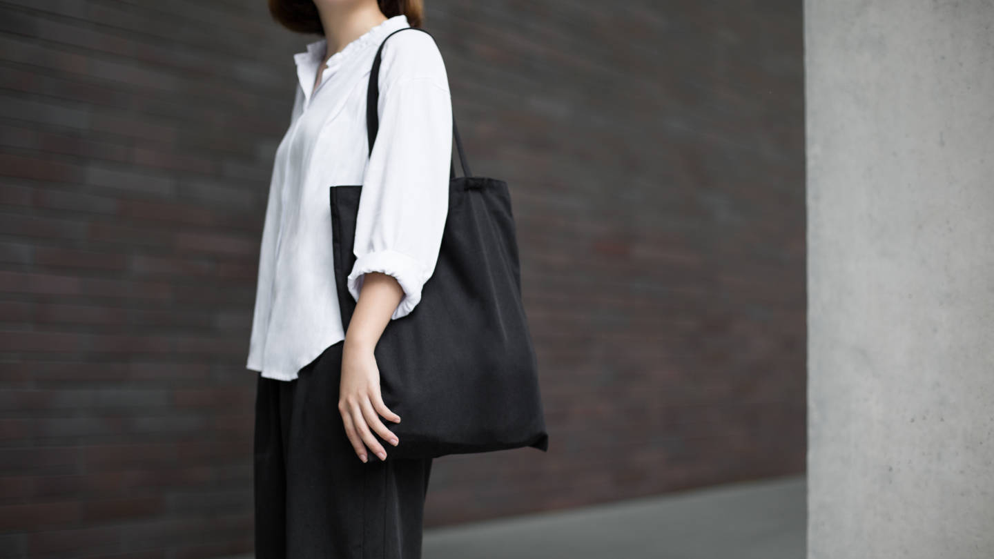 Wu_Tong-Singapore-Content__Communications-Shirt_Styledasher-Pants_Styledasher-Shoes_Superga-15122015-2