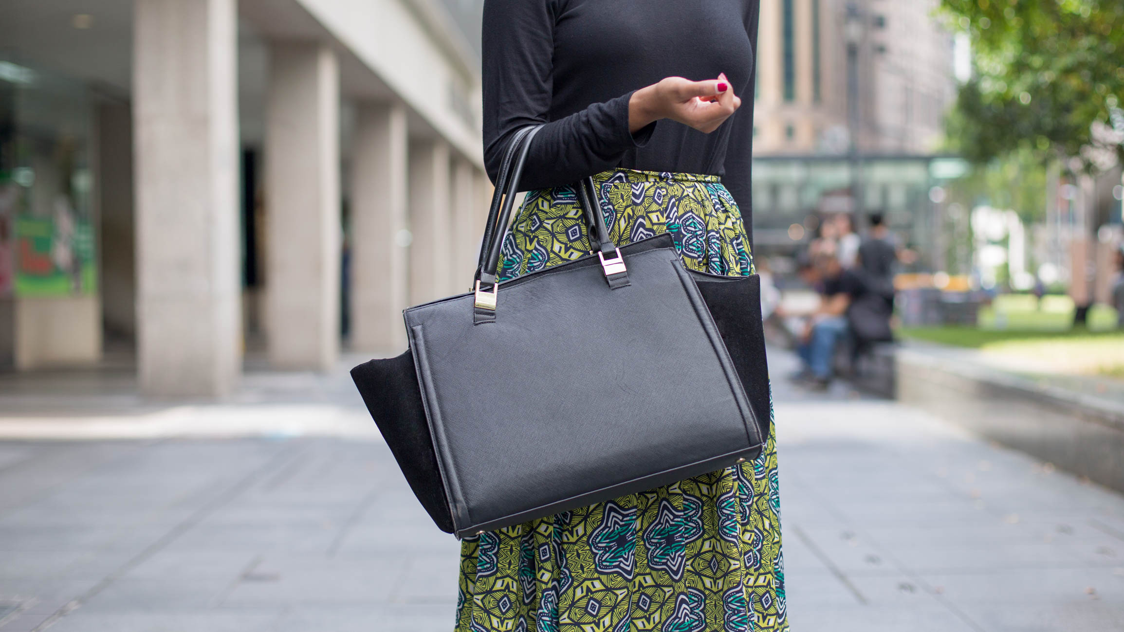 Priyanka-Australia-Auditing-Top_Missguided_UK-Skirt_Bershka-Bag_HM-Shoes_HM-Earrings_Lovisa-11032016-1