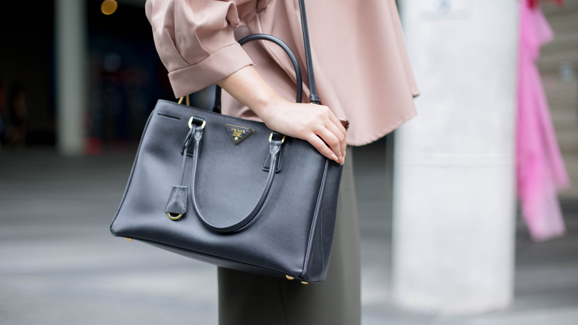 Syeerah-Singapore-Service-Top_Korea-Skirt_Korea-Earrings_Lovisa-Bag_Prada-Shoes_Korea-12022106-2