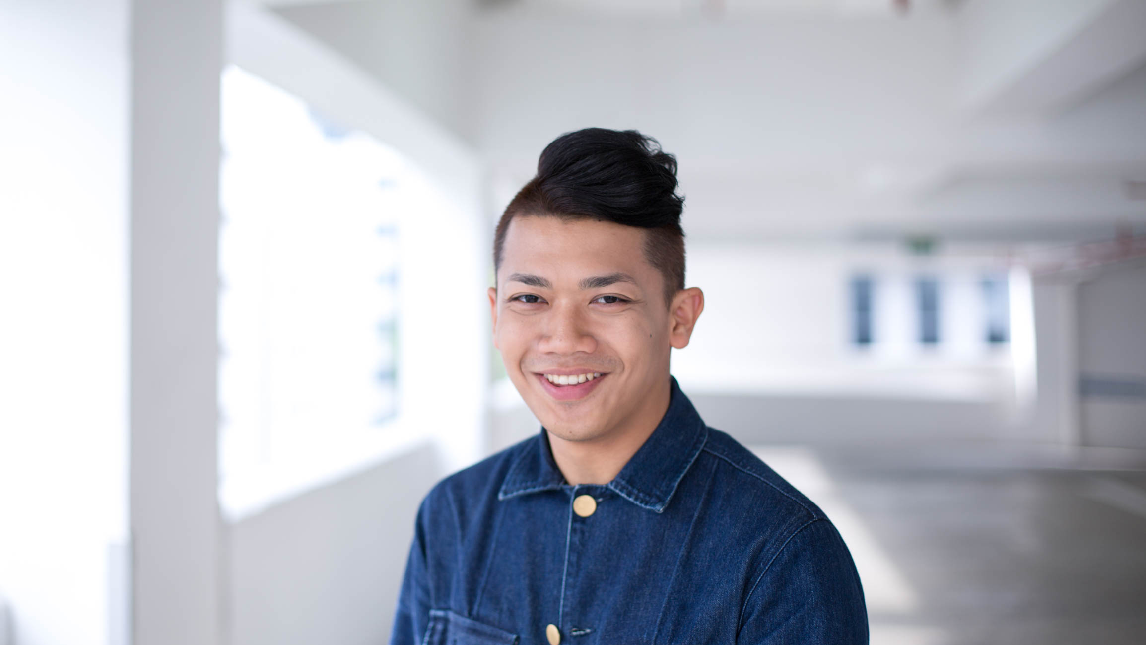 Asri-Singapore-Publishing-Fashion_Assistant-Jacket_Officine_Generale-Tee_ASOS-Jeans_Levi-Socks_Uniqlo-Shoes_COS-Shades-Ray_Ban-Bracelets_Mindful_Company_Ferragamo_Hermes-Ring_Swaro-3