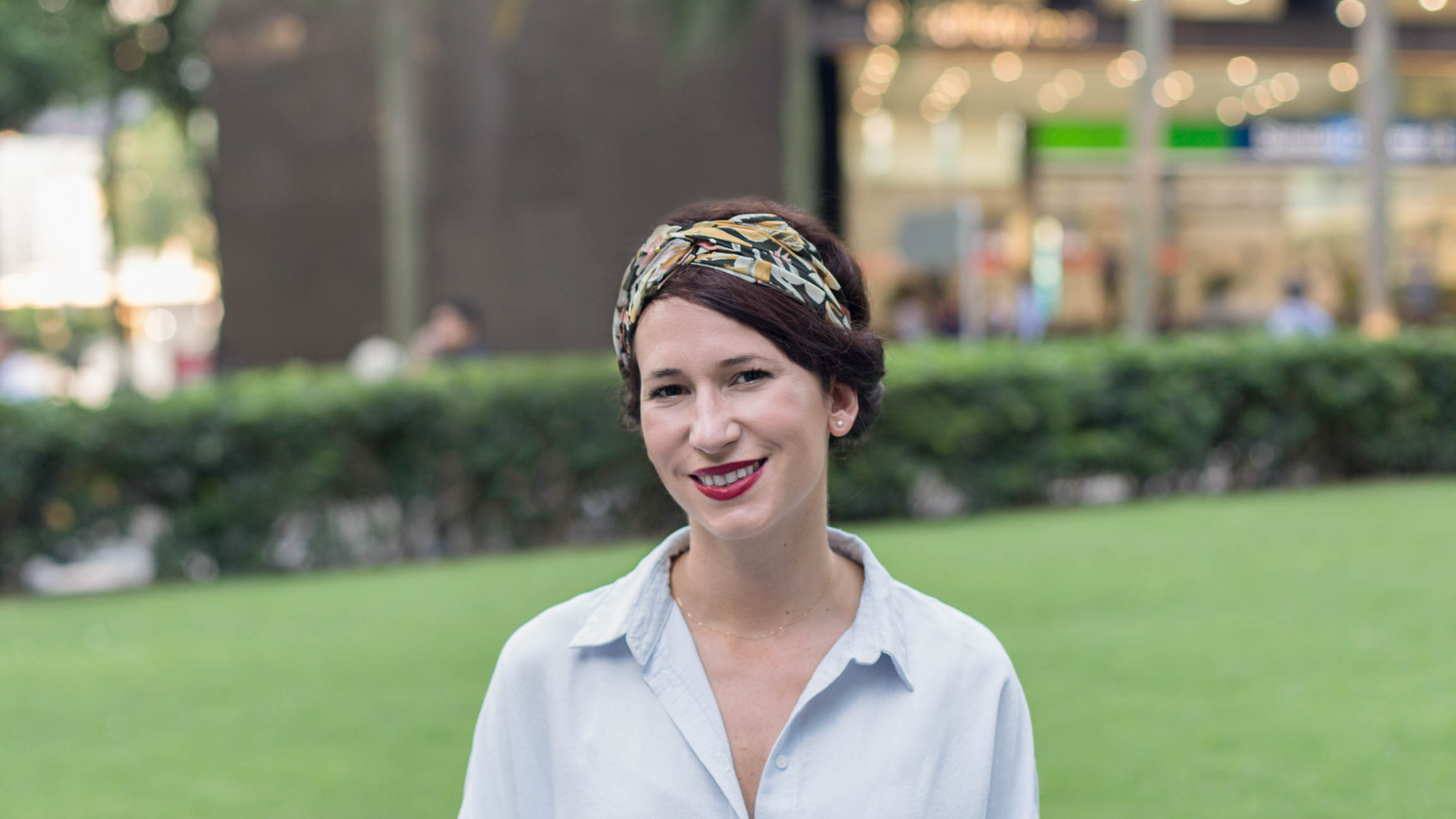 Cecile-France-Engineer-Top_HM-Jeans_HM-Bag_Celine-Shoes_HM-Headscarf_Zara-Watch_Casio-110320161-7