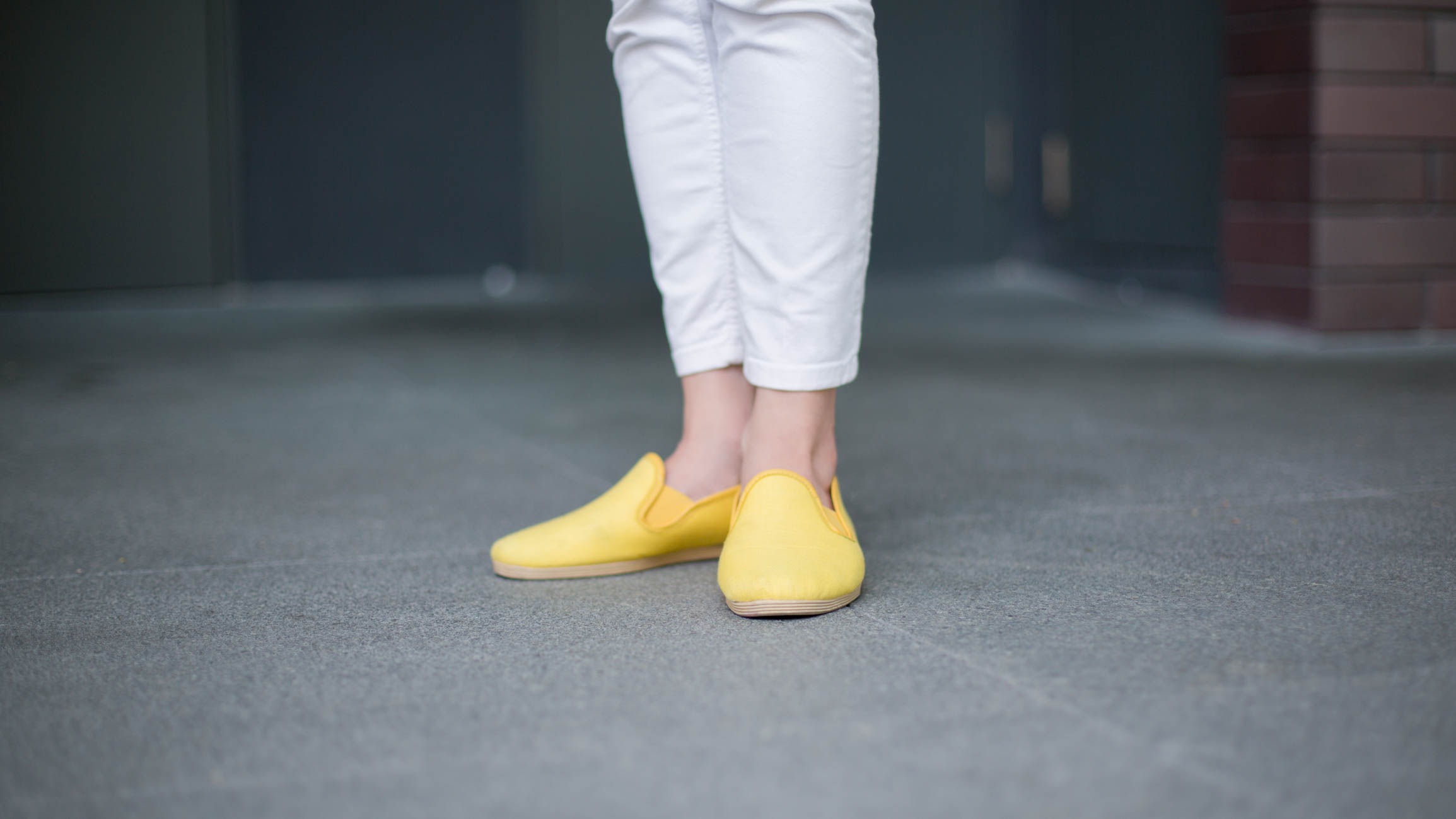 Elisa-Singapore-Finance-Pants_New_York-Necklace_Charity_Sale-Shoes_Flossy_Style-12022016-2