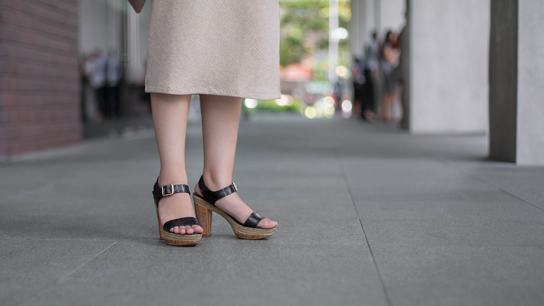 Andie-Singapore-Technology__Marketing-Dress_Mango-Clutch_DKNY-Shoes_Charles__Keith-02