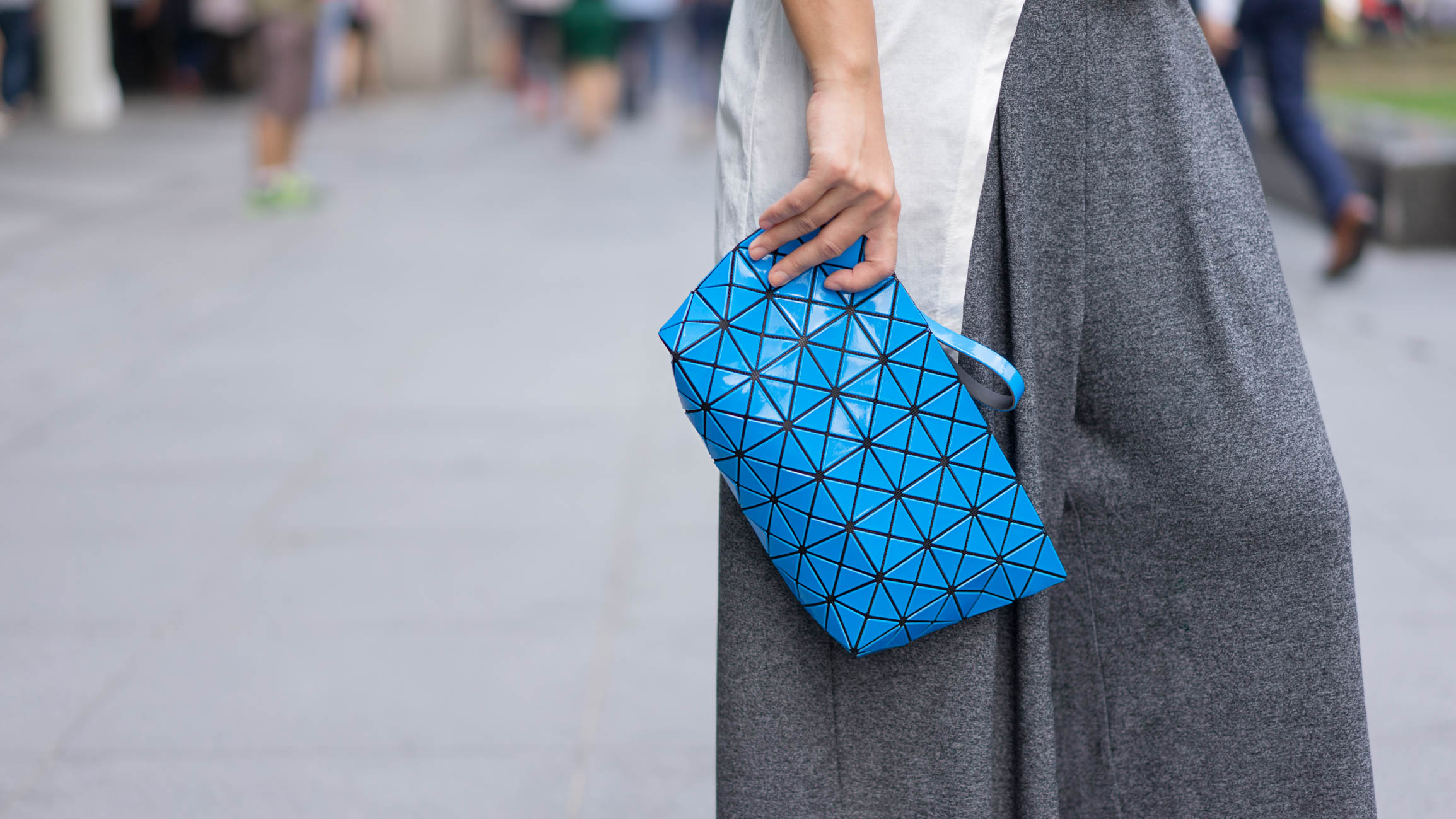 Christine_Ng-Air-Singapore-Top_Underground-Button_Japan-Shoes_Converse-Bag_Issey_Miyake-Ring_Chanel-3