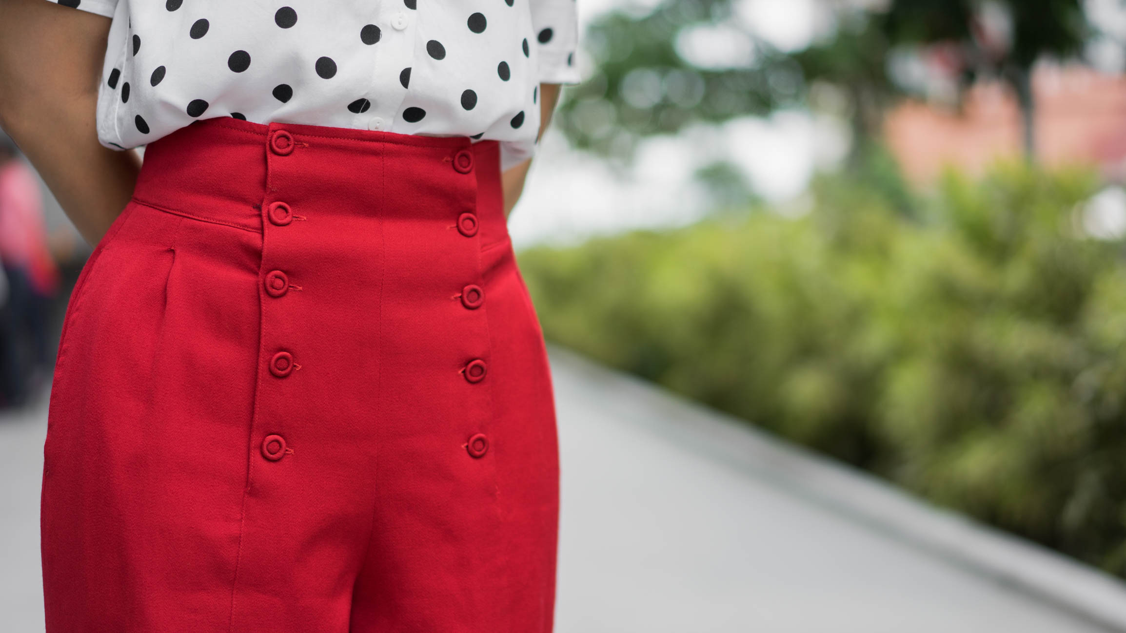 Jeanne-Communications-Singapore-Top_HM-Pants_Vintage-Watch_Vintage_Rolex-Shoes_Witchery-Bag_Yayoi_Kusama-3