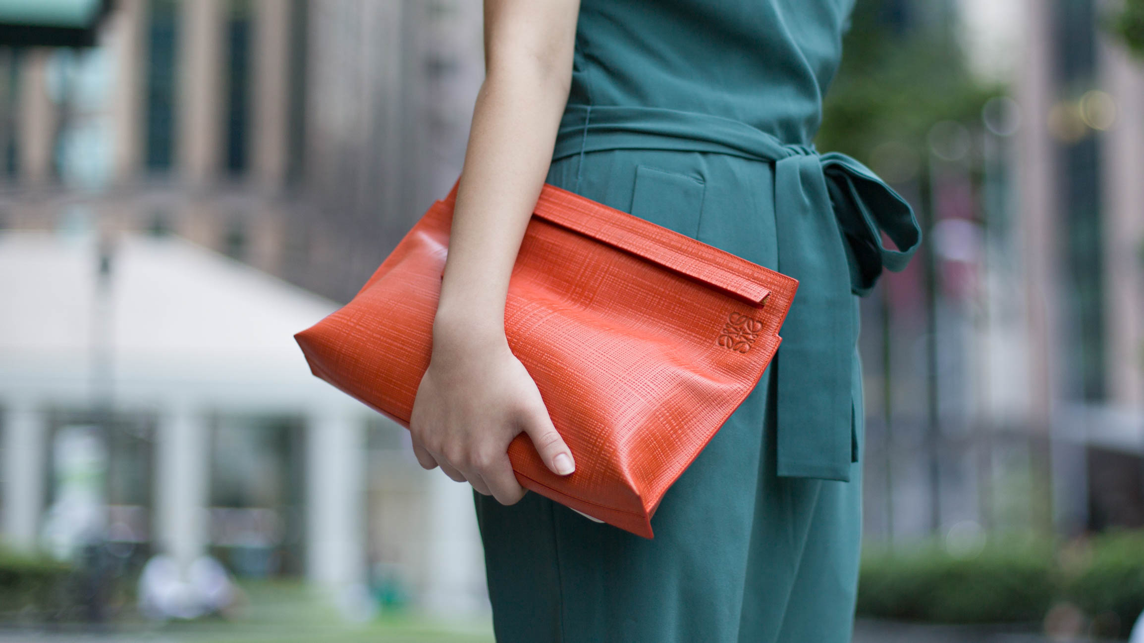 Kelly-Singapore-Lawyer-One_Piece-IGC-Bag_Loewe-Shoes_Salvatore_Ferragamo-10062016-2