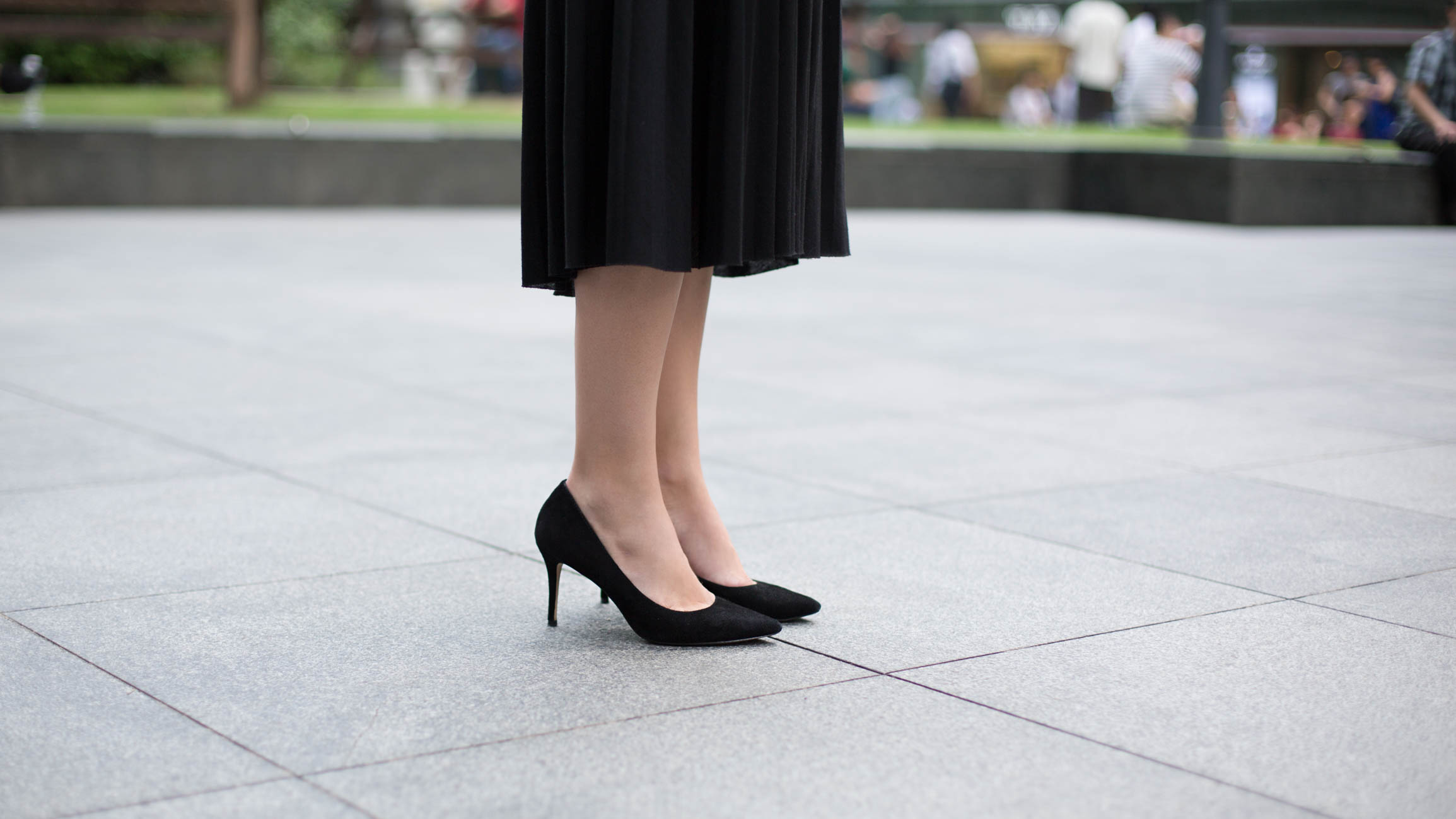 Lynsey-UK-Finance-Top_Warehouse-Skirt_Warehouse-Bag_Chloe-Shoes_Aldo-Watch_Casio-Earrings_COS-Ring_Alex_Monroe-10062016-5