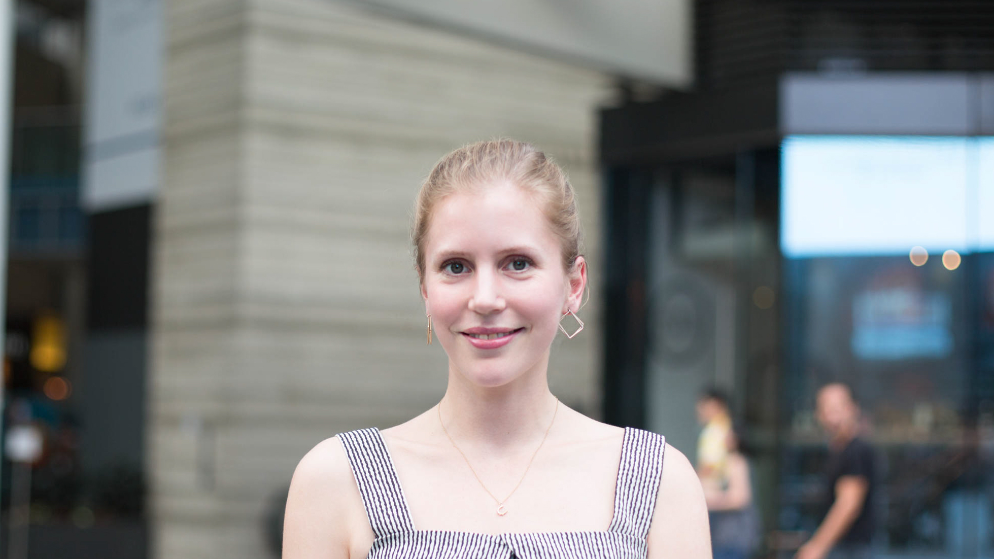 Lynsey-UK-Finance-Top_Warehouse-Skirt_Warehouse-Bag_Chloe-Shoes_Aldo-Watch_Casio-Earrings_COS-Ring_Alex_Monroe-10062016-6-2