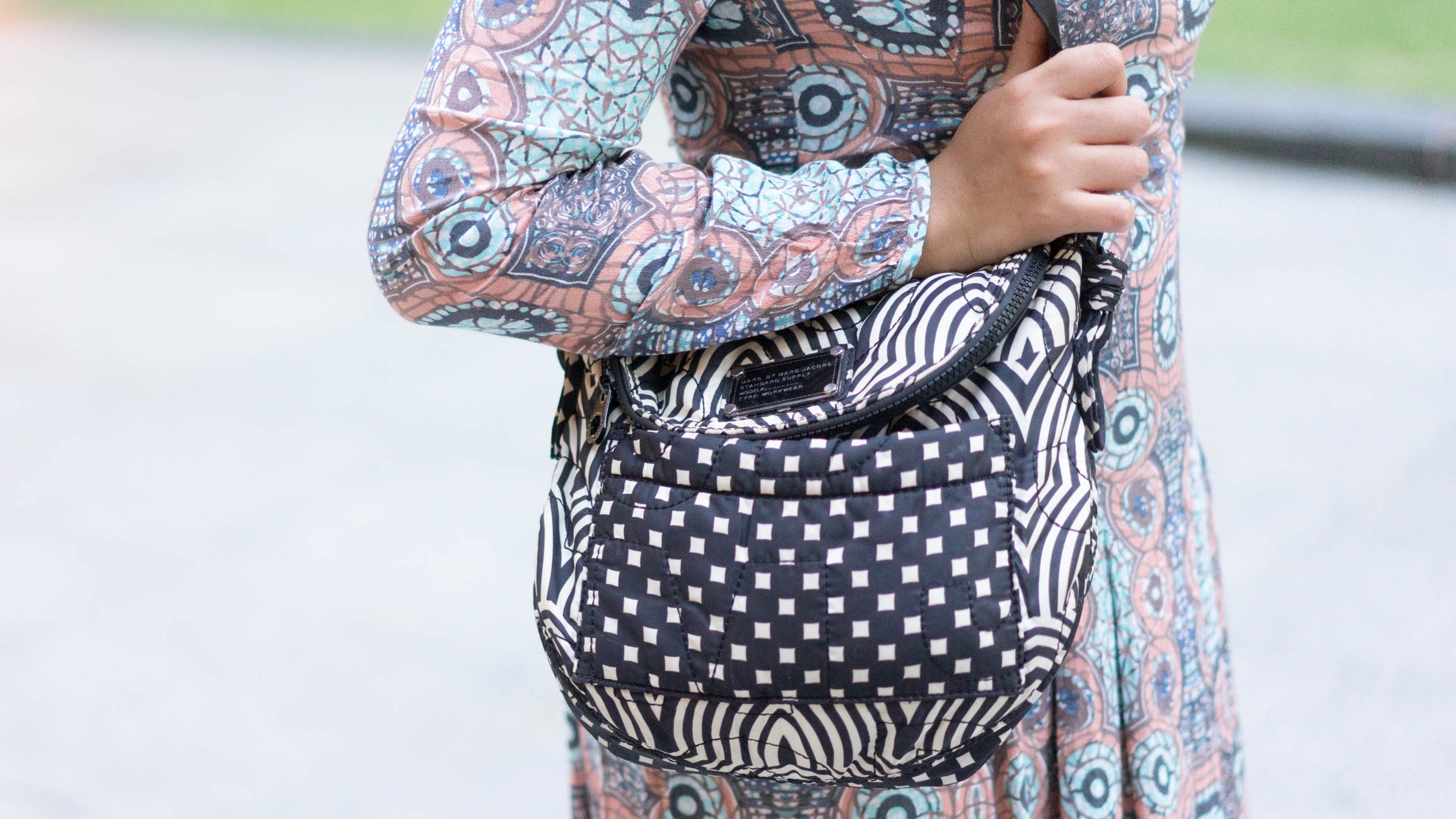 Nura-Administration-Singapore-Dress_HM-Shoes_Converse-Bag_Marc_by_Marc_Jacobs-Spectacles_Esprit-Watch_Swatch-10062016-3