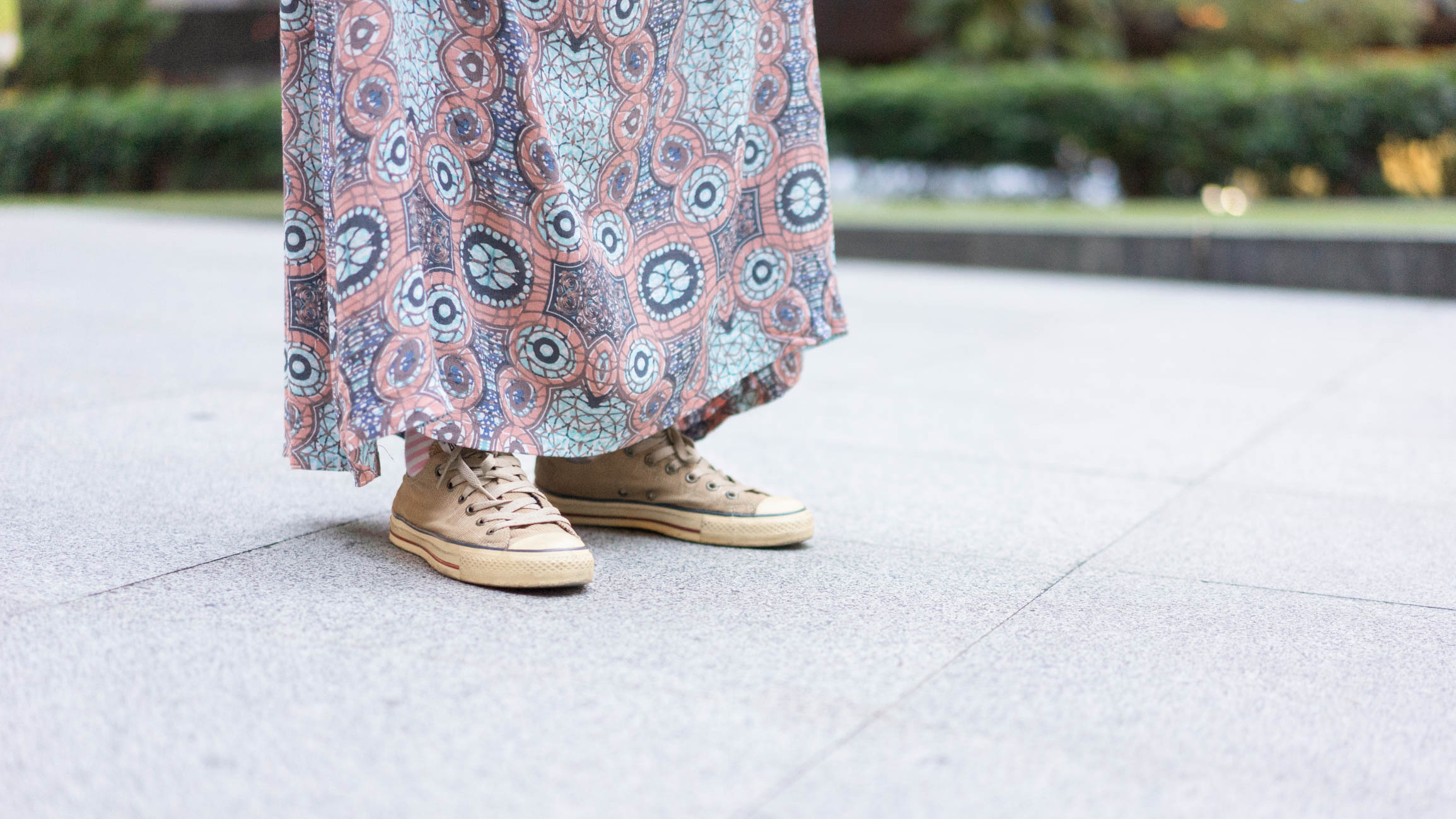 Nura-Administration-Singapore-Dress_HM-Shoes_Converse-Bag_Marc_by_Marc_Jacobs-Spectacles_Esprit-Watch_Swatch-10062016-4