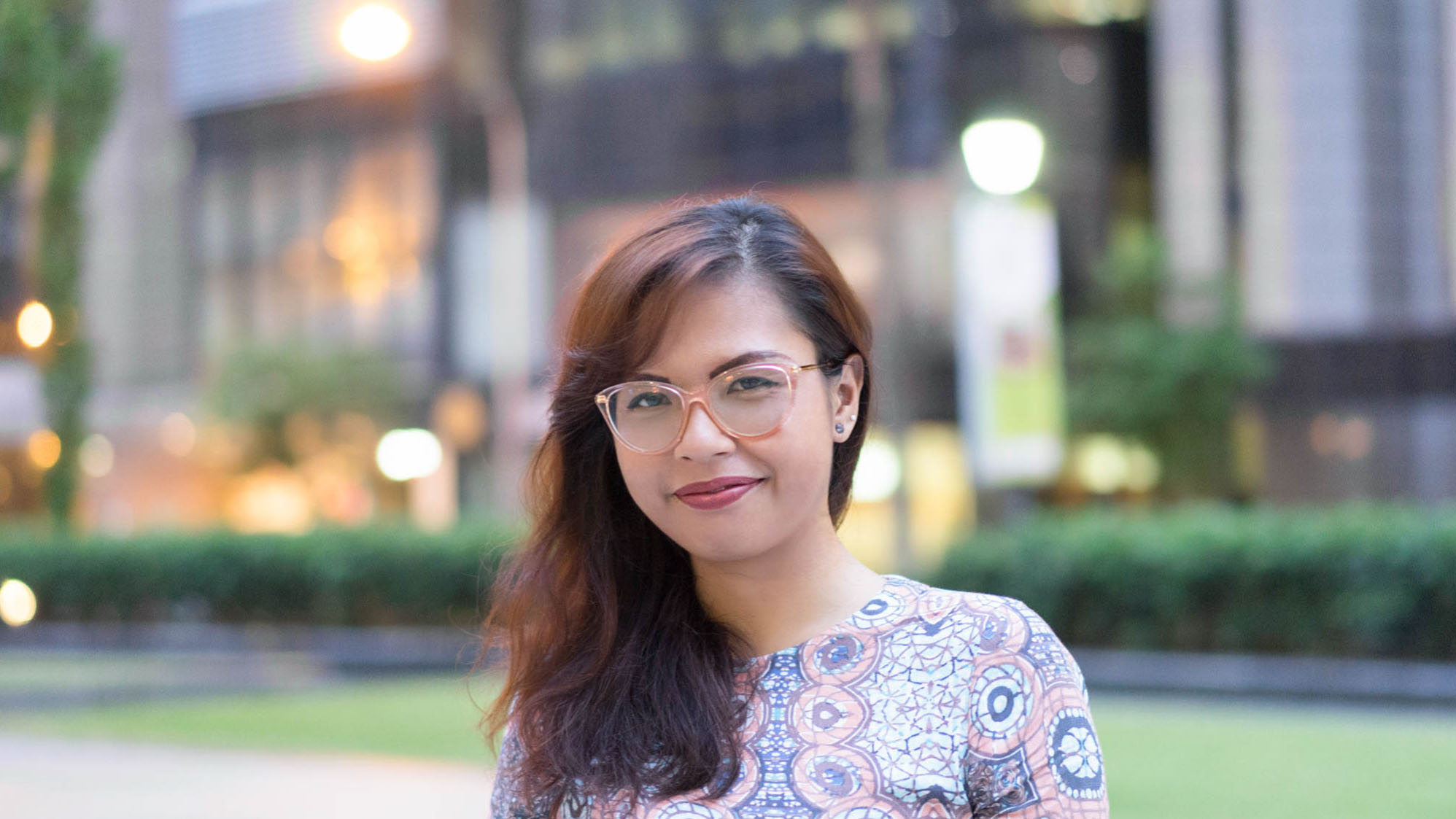 Nura-Administration-Singapore-Dress_HM-Shoes_Converse-Bag_Marc_by_Marc_Jacobs-Spectacles_Esprit-Watch_Swatch-10062016-5-2