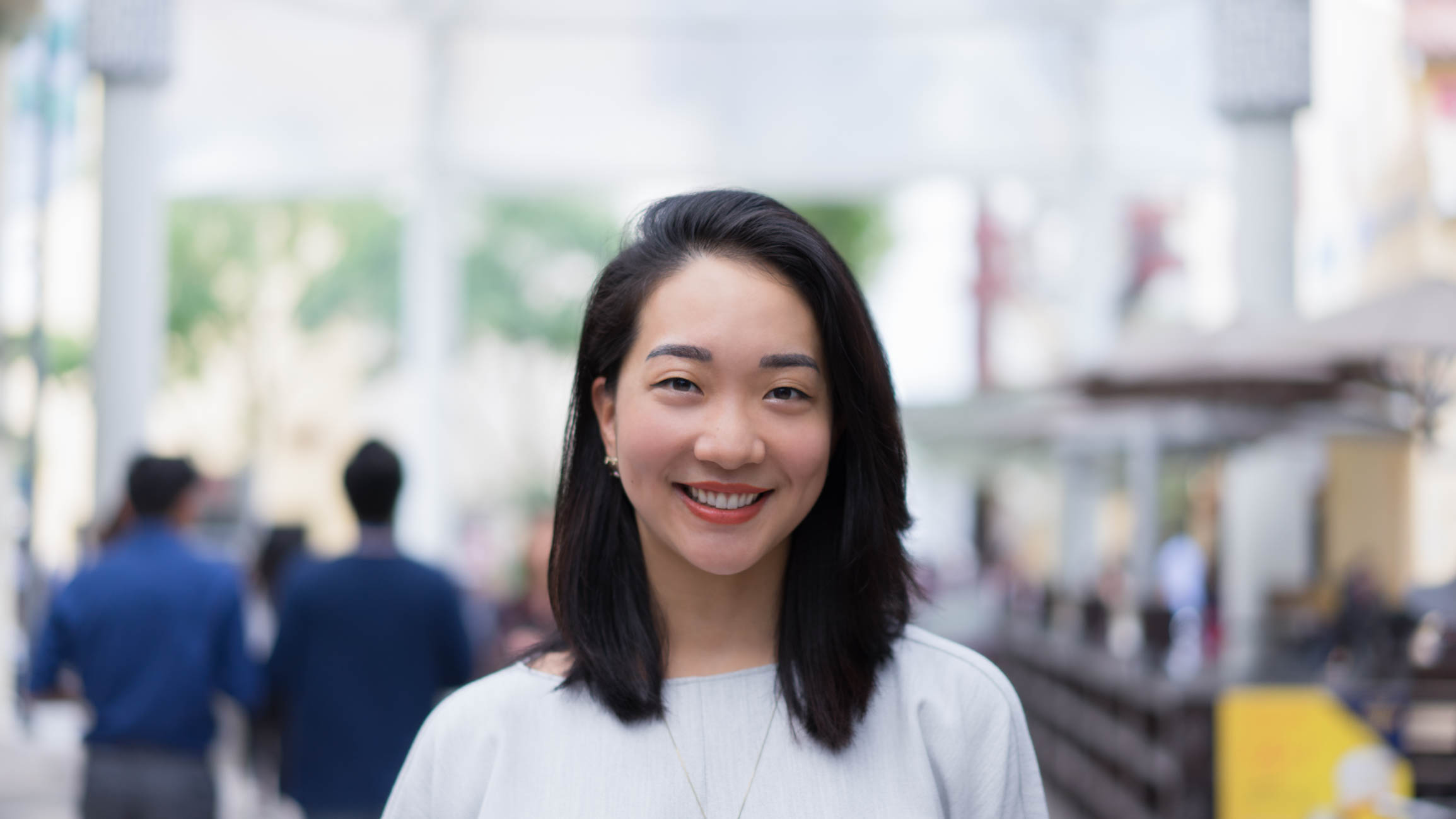 Olivia_Lee-Canada-Project_Manager-Dress_Calvin_Klein-Necklace_Brazil-Earrings_United_States-Rings_Cartier-Shoes_Geox-27052016-5