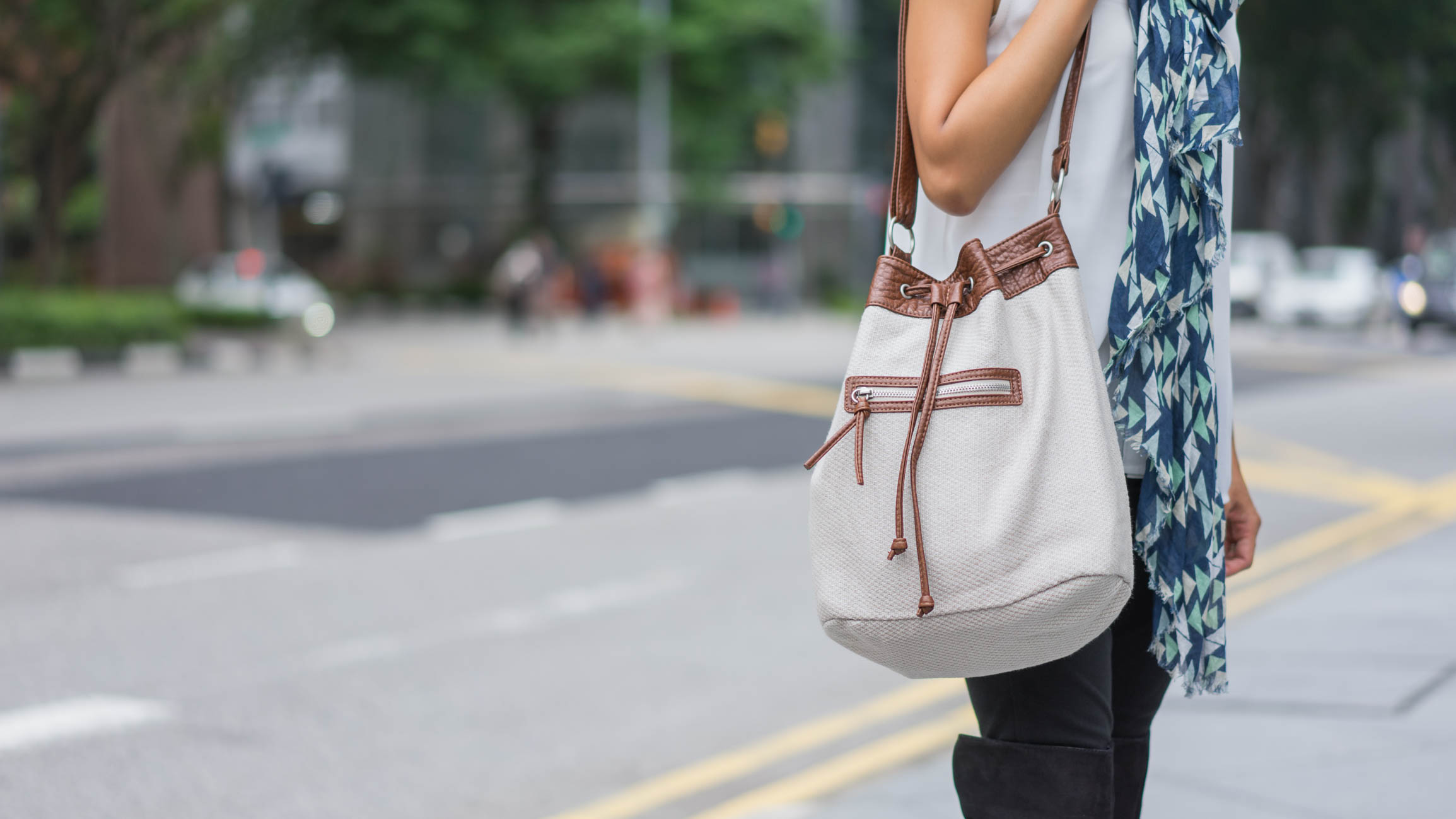 Serena_Tan-Shipping-Singapore-Top_Cotton_On-Scarf_Promod-Pants_Uniqlo-Boots_Steve_Madden_Watch_Casio-Bag_Aeropostle-Ring_Dior-3