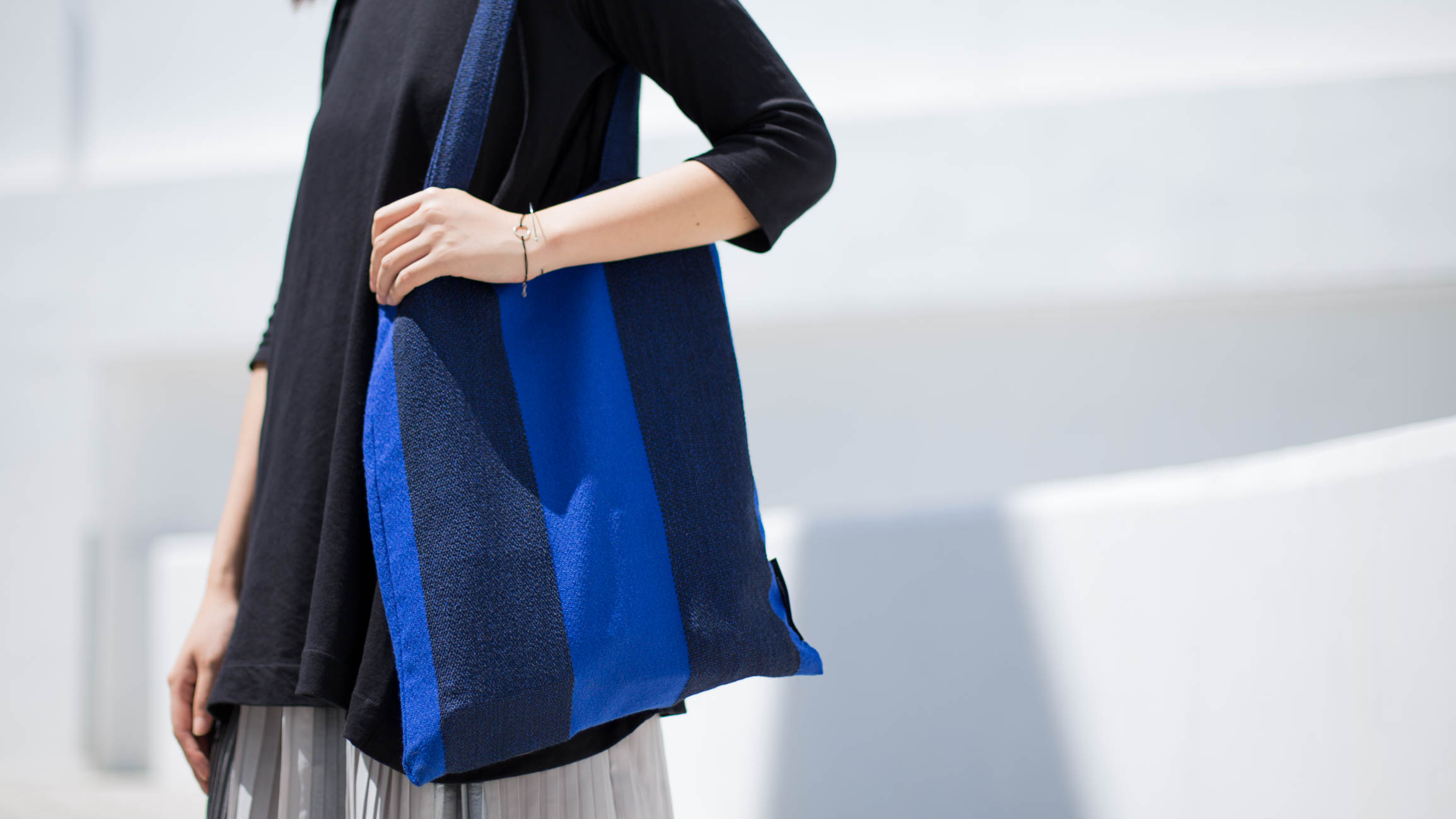 Lesley-Content_and_Communication-Singapore-Top_Zara-Skirt_ASOS-Bag_Kvadrat_Raf_Simons-Shoes_Vans-Bracelet__Other_Stories-3