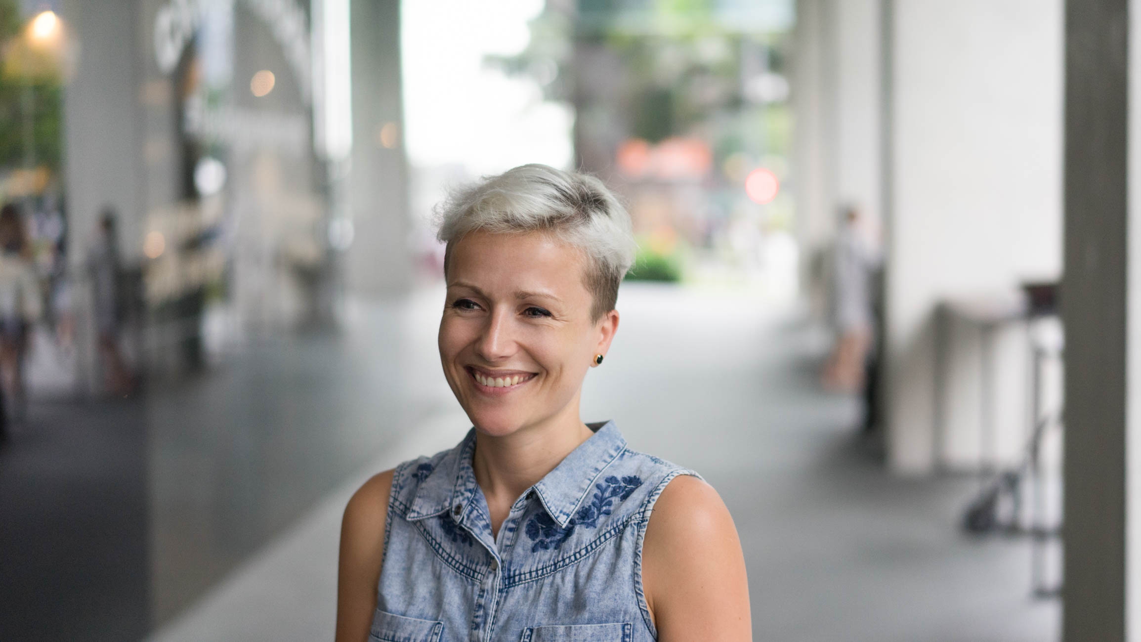 Monique_Huisman-Graphic_Design-Netherlands-Top_HM-Skirt_Adidas-Watch_Casio-Shoes_Nike-Pouch_Louis_Vuitton-Ring_London-10062016-6