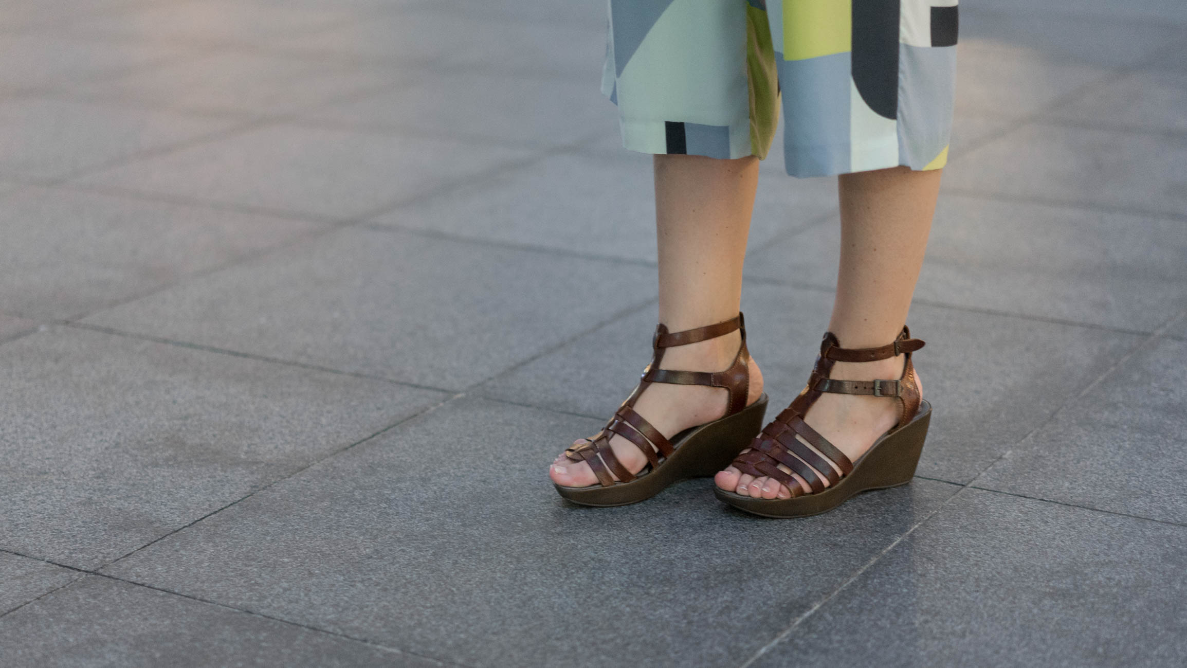 Noemie_Debout-Lawyer-France-Jumpsuit_Raoul-Bag_Lancel-Earrings_France-Shoes_France-10062016-3