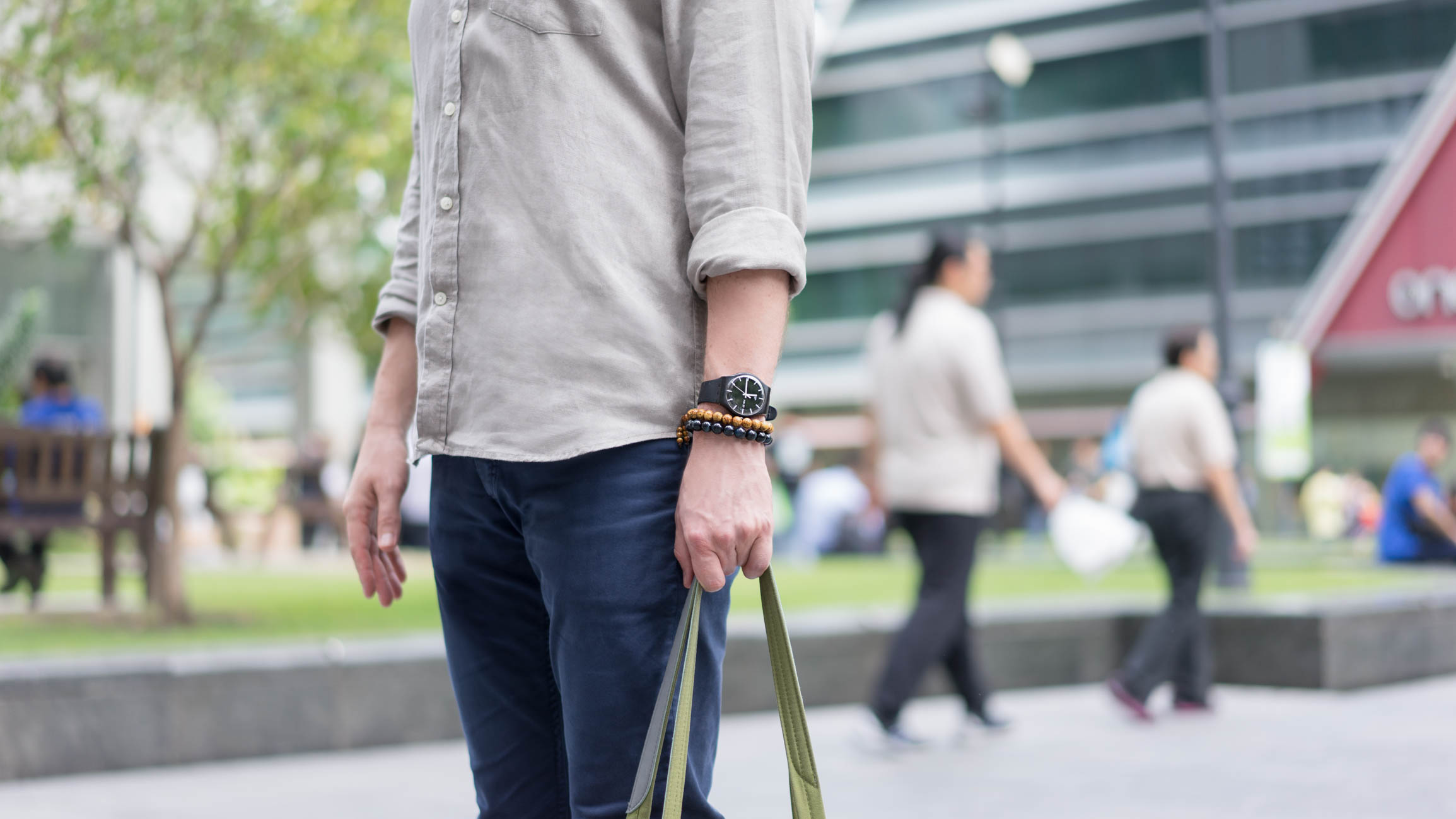 Richard_Letch-Australia-FB-Hat_Strand_Hatter-Shirt_Velour-Pants_Denham-Watch_Swatch-Bracelet_Bugis-Bag_Crumpler-Shoes_Nike-27052016-2
