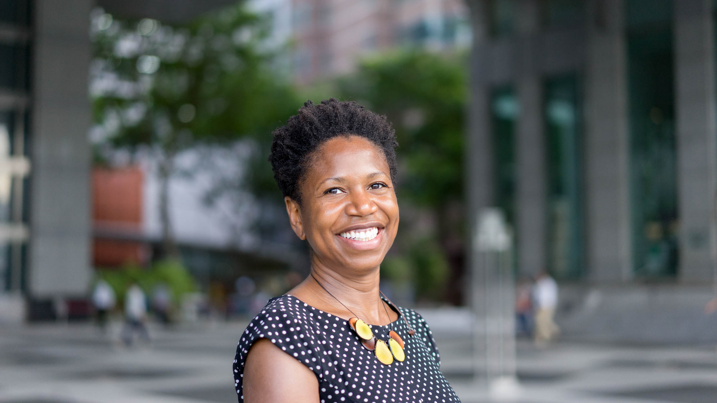 Sally_Tchouputoulas-America-Law-Dress_Anne_Klein-Necklace_Ten_Thousand_Villages-27052016-4