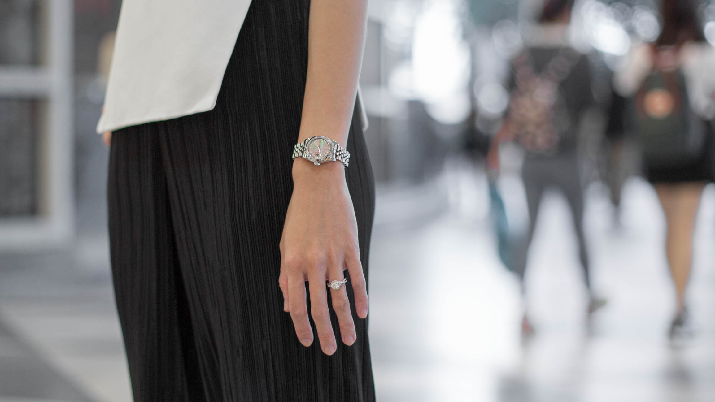 Stephanie-Singapore-Finance-Top_Love_Bonito-Pants_Topshop-Shoes_Taobao-Bag_Taobao-Watch_The_Hour_Glass-04