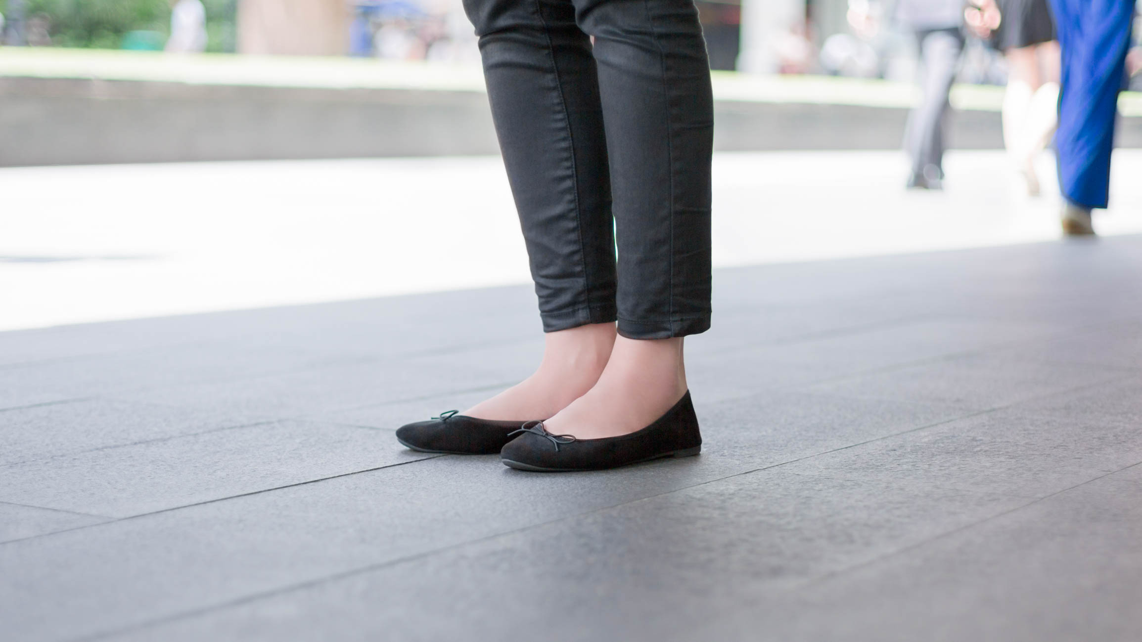 Claire-Singapore-Recruitment-Top_Mango-Pants_Hong_Kong-Wallet_Dolce__Gabbana-Shoes_HM-Earrings_Korea-15072016-2