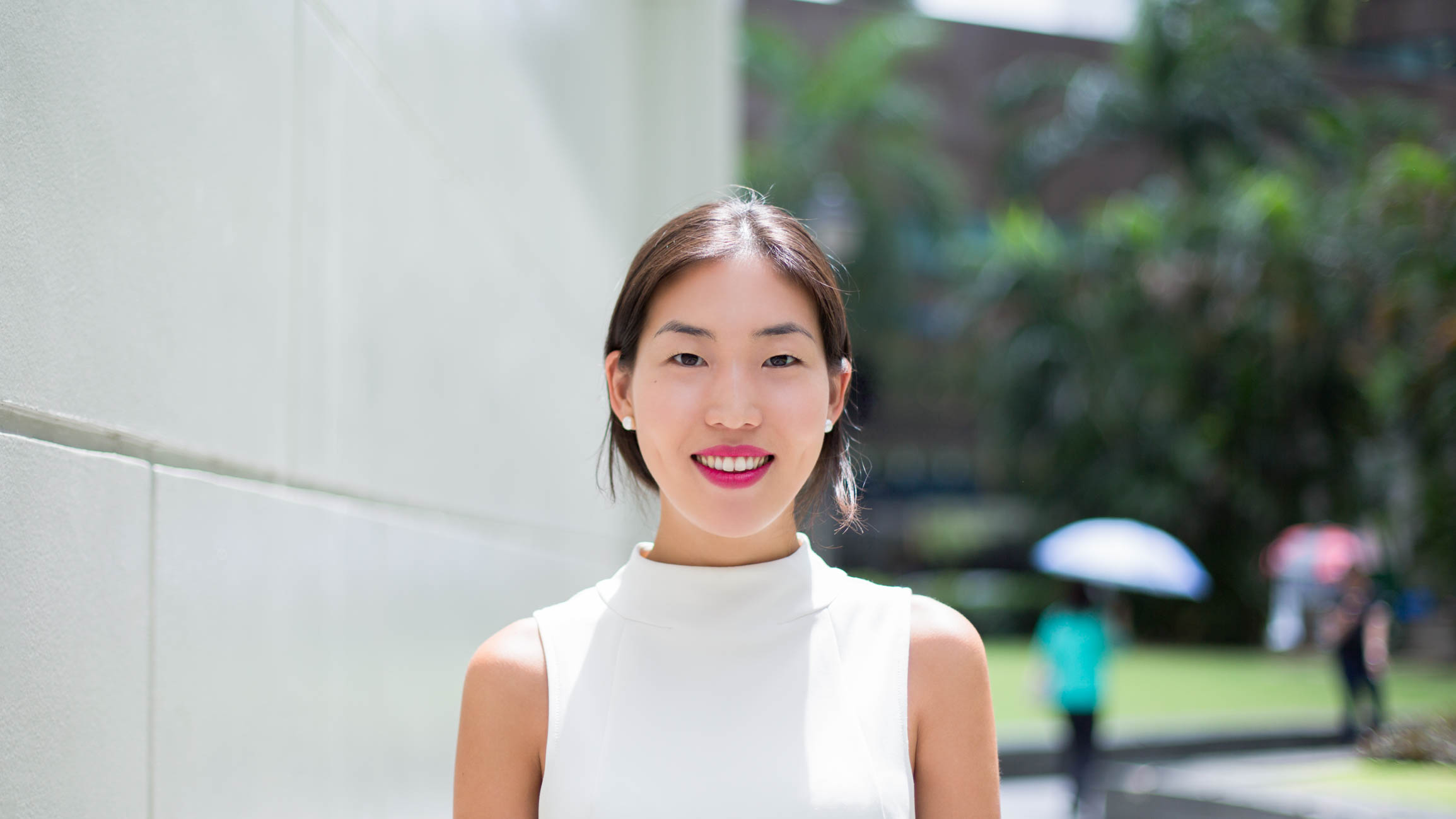 Ellie_Jang-Korea-Advertising-Dress_HM-Shoes_Nine_West-Bracelet_Pandora-Fitbit-6