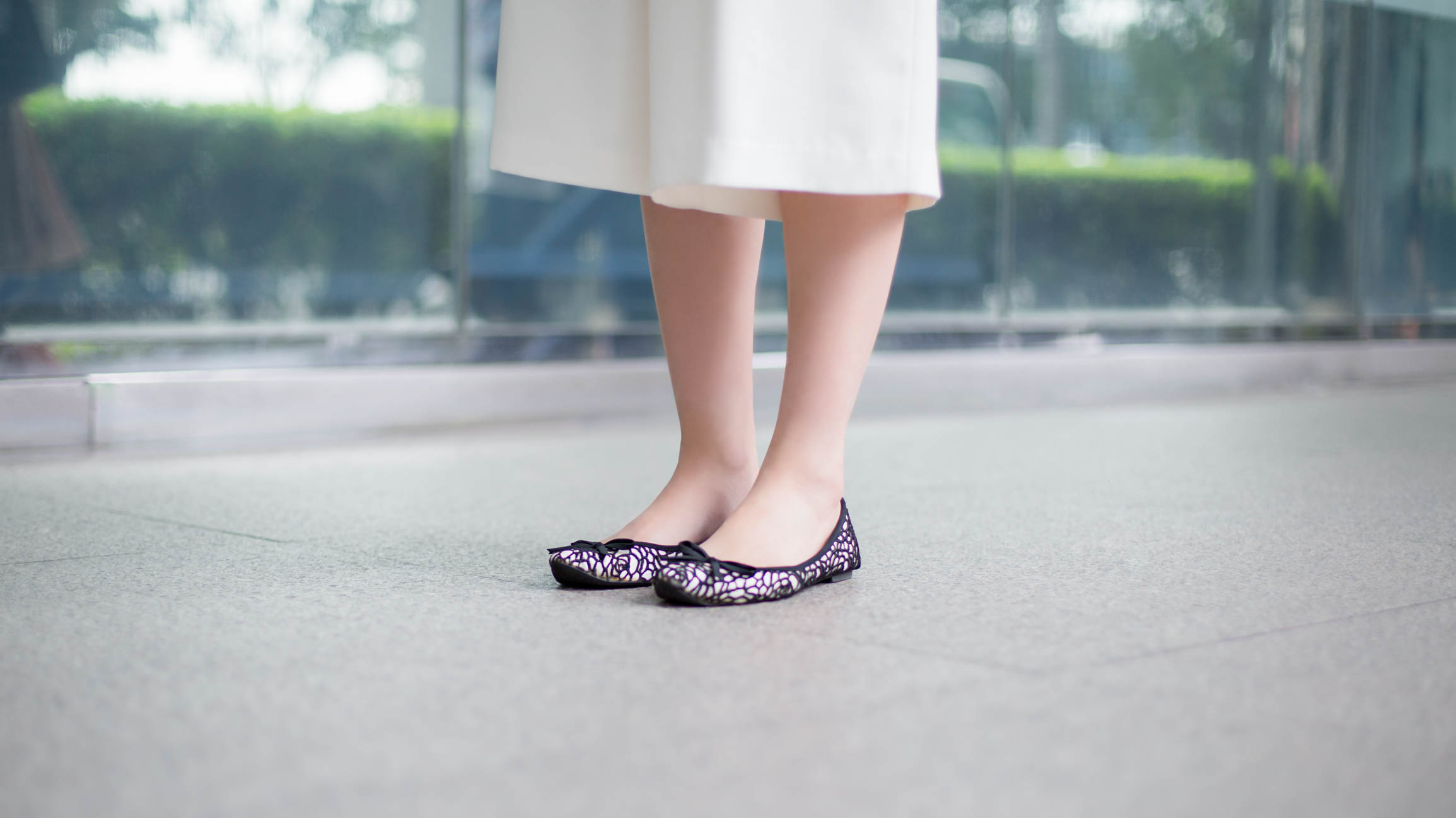 Mabel_Poh-Singapore-Law-Top_Something_Borrowed-Pants_Japan-Earrings_Lovisa-Watch_Rado-Pouch_Saturday_by_Kate_Spade-15072016-2