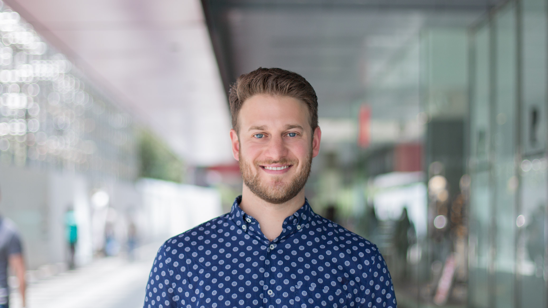 Darren-England-Advertising-Top_HM-Jeans_Levis-Shoes_HM-Watch_Cartier-Shades_HM-09092016-05