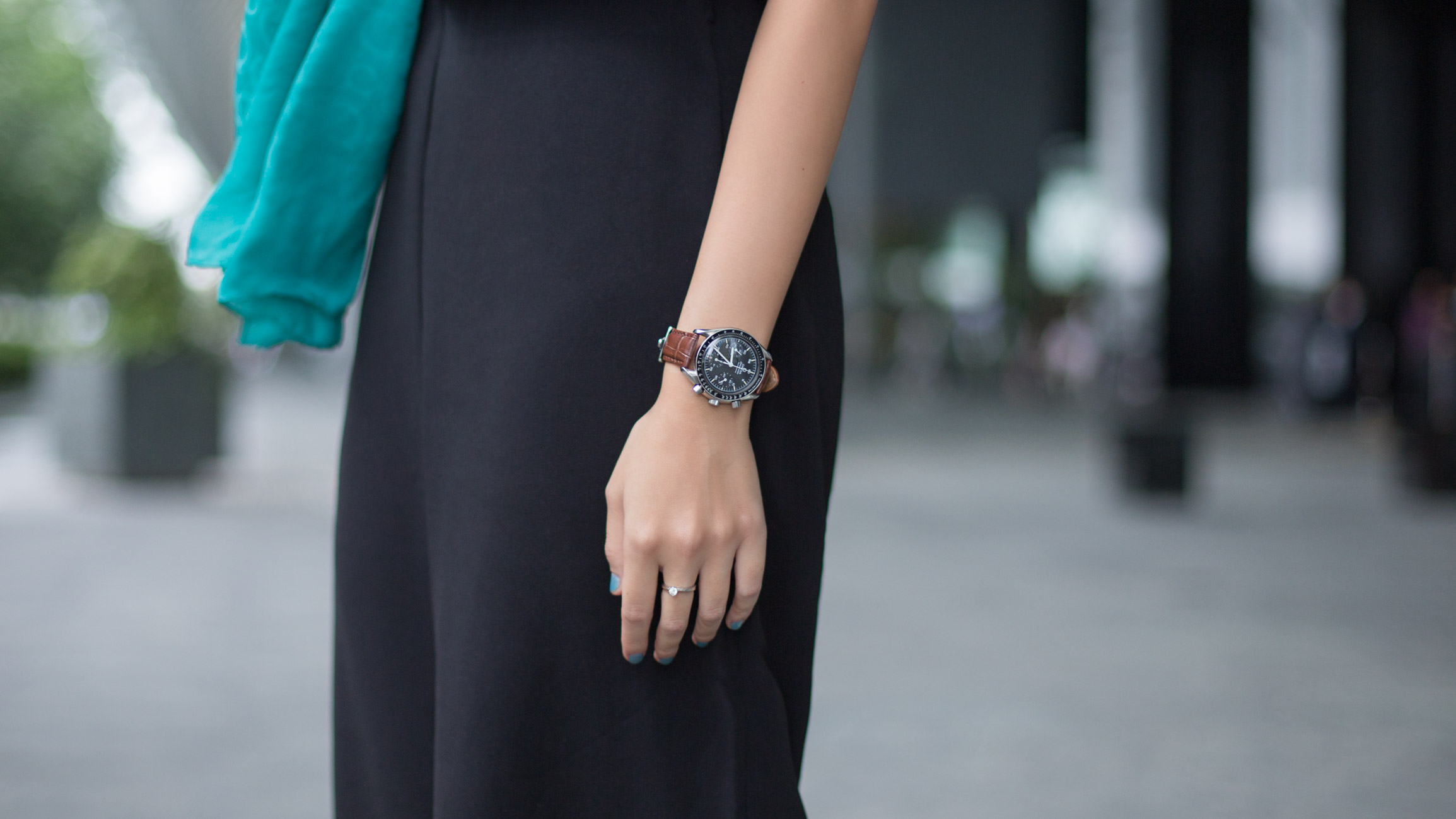 Inka-Indonesia-Banking-Top_Elliatt-Scarf_Ferragamo-Pants_LoveBonito-Watch_Omega-Shoes_ToryBurch-09092016-03