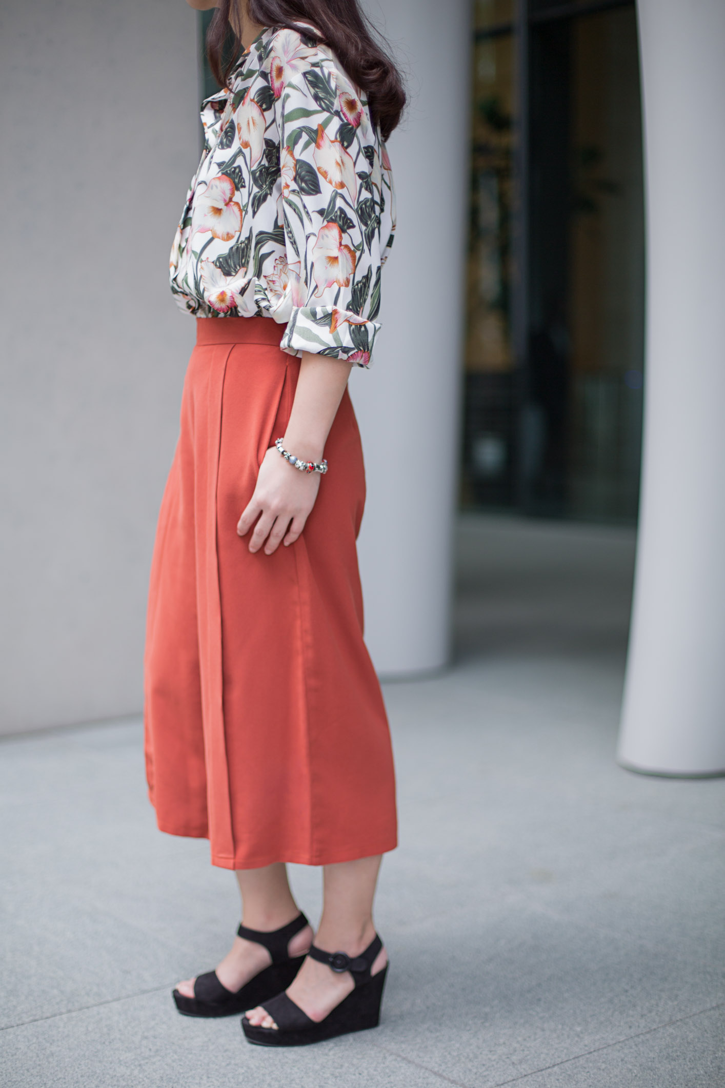 Rebecca-Singapore-Banker-Top_Zara-Shoes_CharlesKeith-Bag_Rabeanco-Watch_TheHorse-Bracelet_Pandora-09092016-04