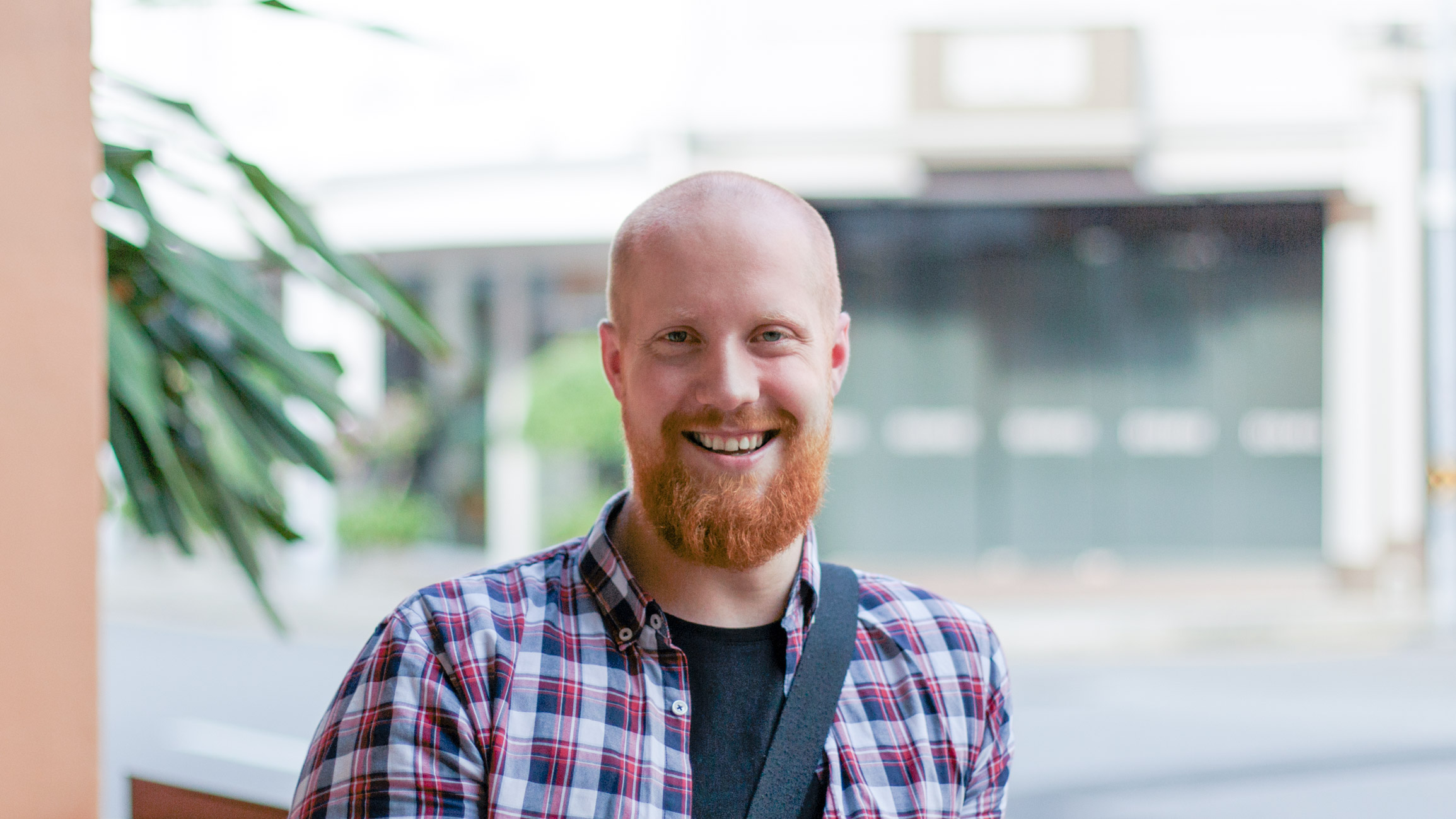 Adam-Slovakia-FB-Shirt_Zara-Tshirt_Zara-Bag_Fred_Perry-Jeans_Zara-25112016-5