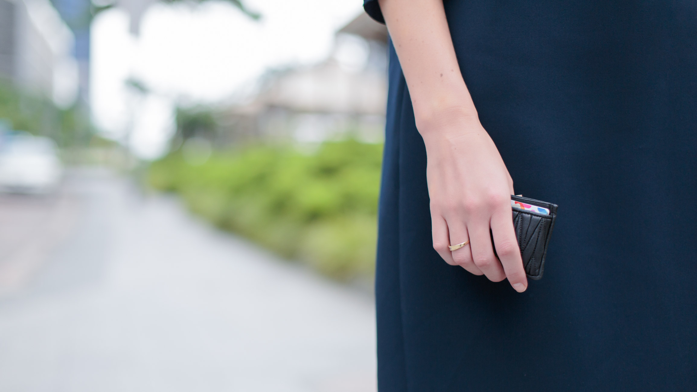 Carlijn-Amsterdam-Marketing_Research-Shoes_Bimba__Lola-Dress_COS-Necklace_Zara-Watch_Rado-Wallet-Miu_Miu-22112016-2
