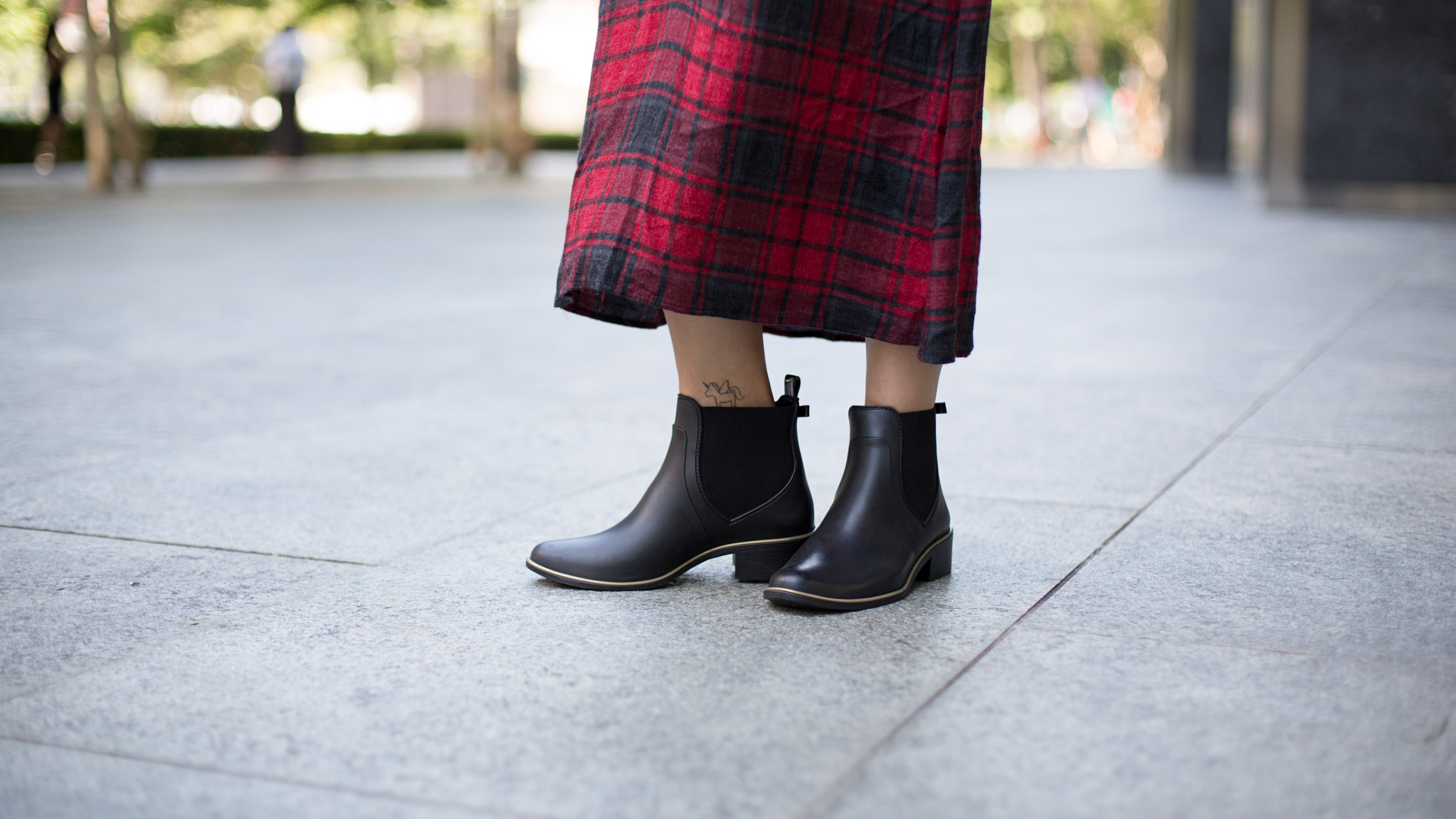 Gabby-Singapore-Entertainment-Dress_Zara-Top-America_-Apparel-Necklace_Pandora-UNIFORM-06122016-2