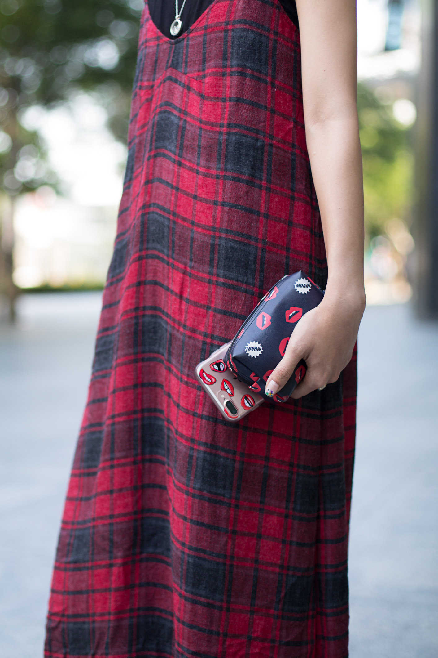 Gabby-Singapore-Entertainment-Dress_Zara-Top-America_-Apparel-Necklace_Pandora-UNIFORM-06122016-3