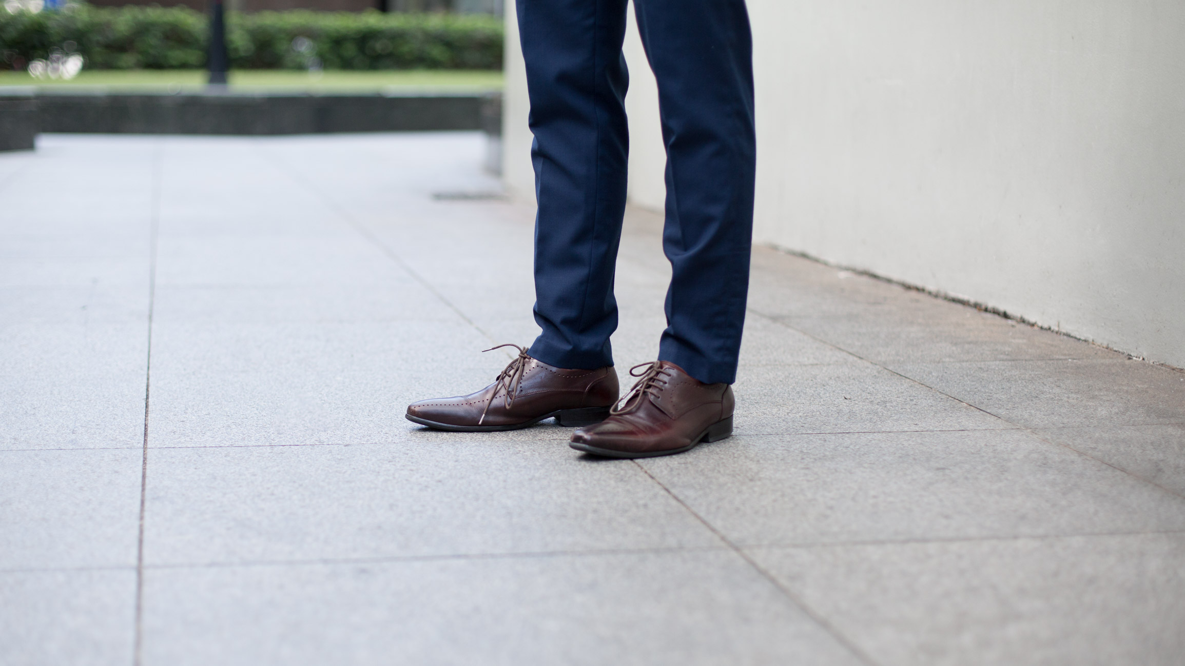 Shawn-Singapore-Banking-Shirt_Tailored-Pants_Tailored-Belt_Pedro-Shoes_BeetleBug-Card_Holder-Thailand-UNIFORM-06122016-2