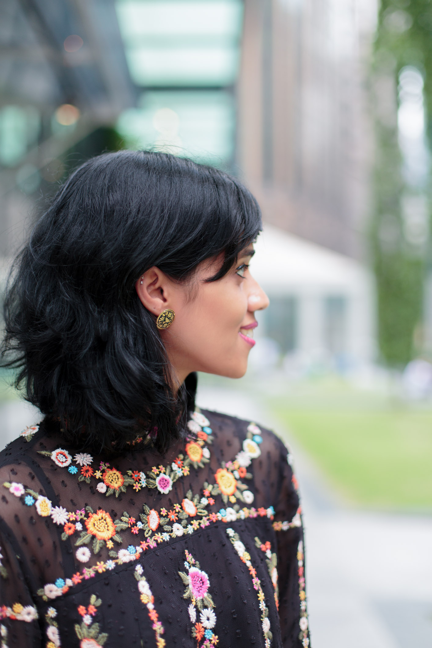 Soma-Singapore-Banking-Top_Zara-Pants_ASOS-Shoes_Charles__Keith-Earrings_Esta-22112016-4