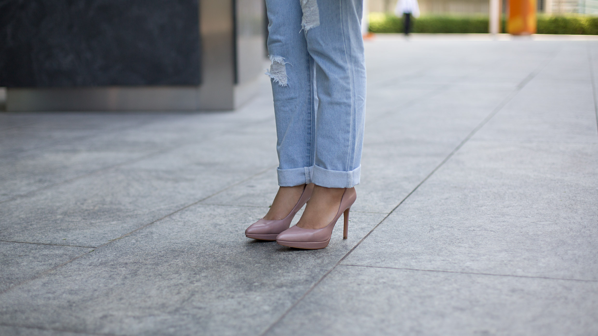 Sri-Singapore-Air_Stewardess-Top_Schmileymo-Jeans_Fvbasics-Bag_Charles__Keith-Shoes_Charles__Keith-UNIFORM-06122016-2