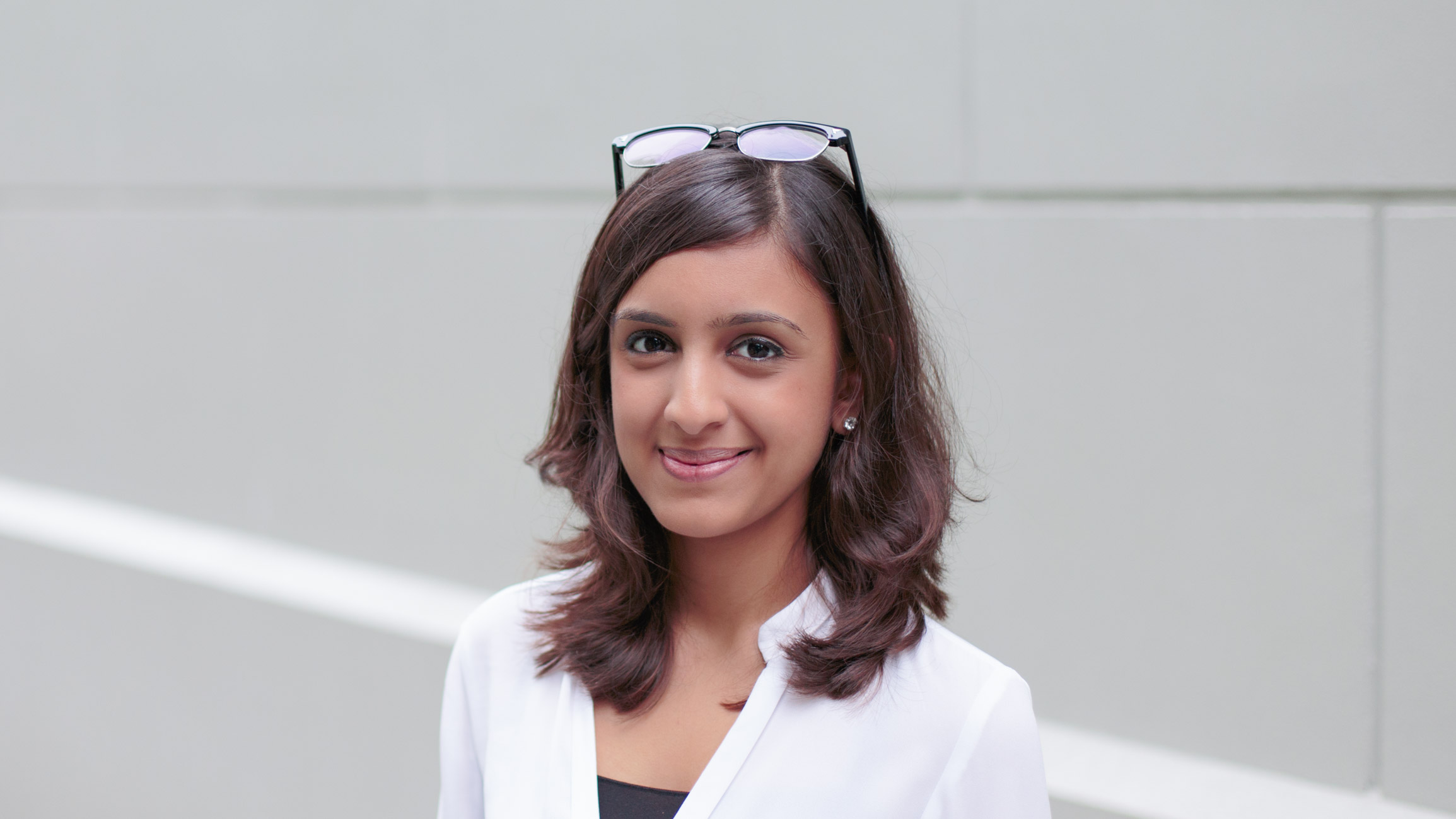 Sumukhi-Singapore-Recruitment-Wallet_Jessica_Simpson-Top_Zara-Skirt_Kiyo-Shoes_Pretty_Fit-Watch_Guess-22112016-5